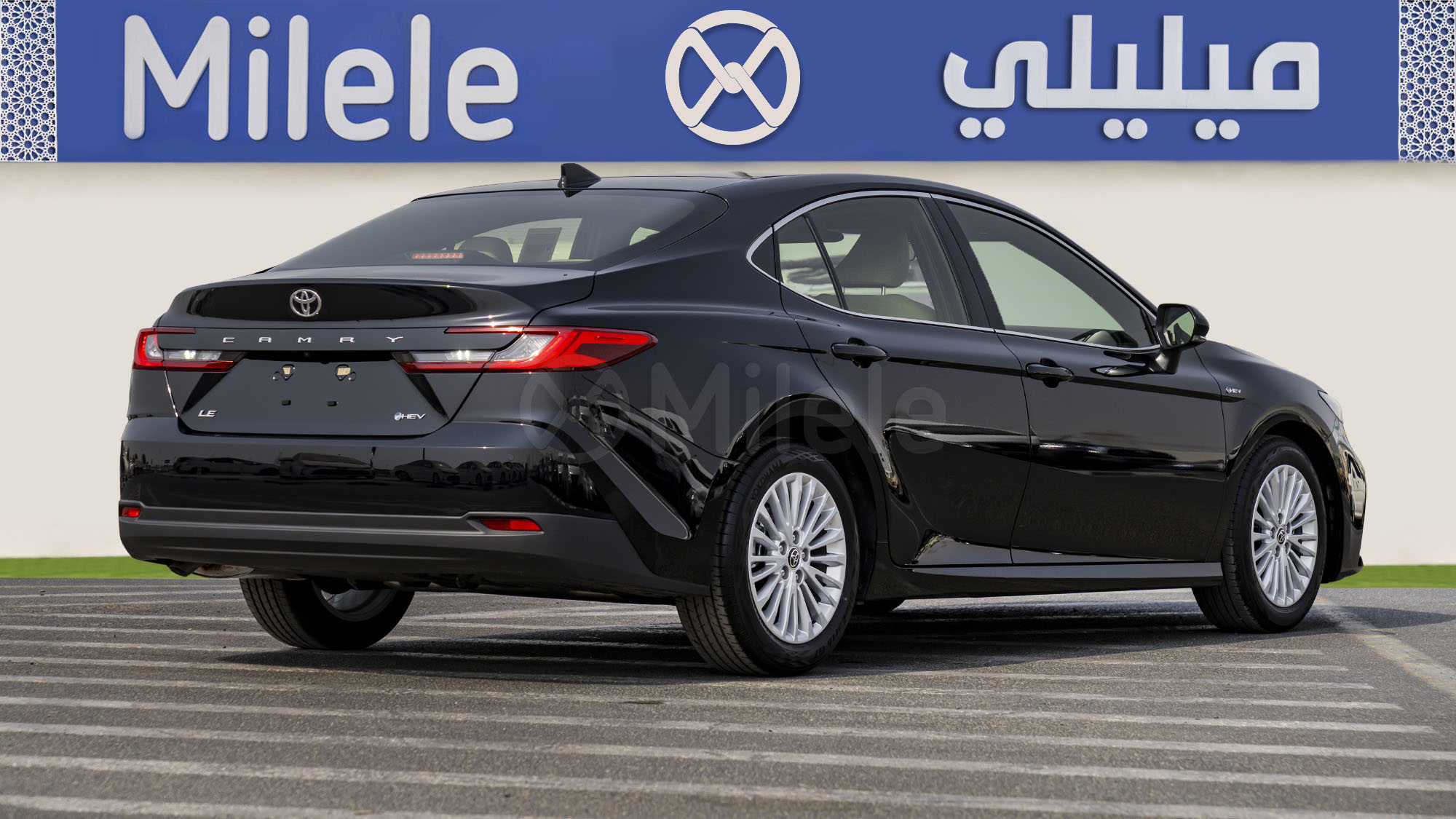 
(LHD) TOYOTA CAMRY LE 2.5PHEV AT MY2025 – BLACK full									