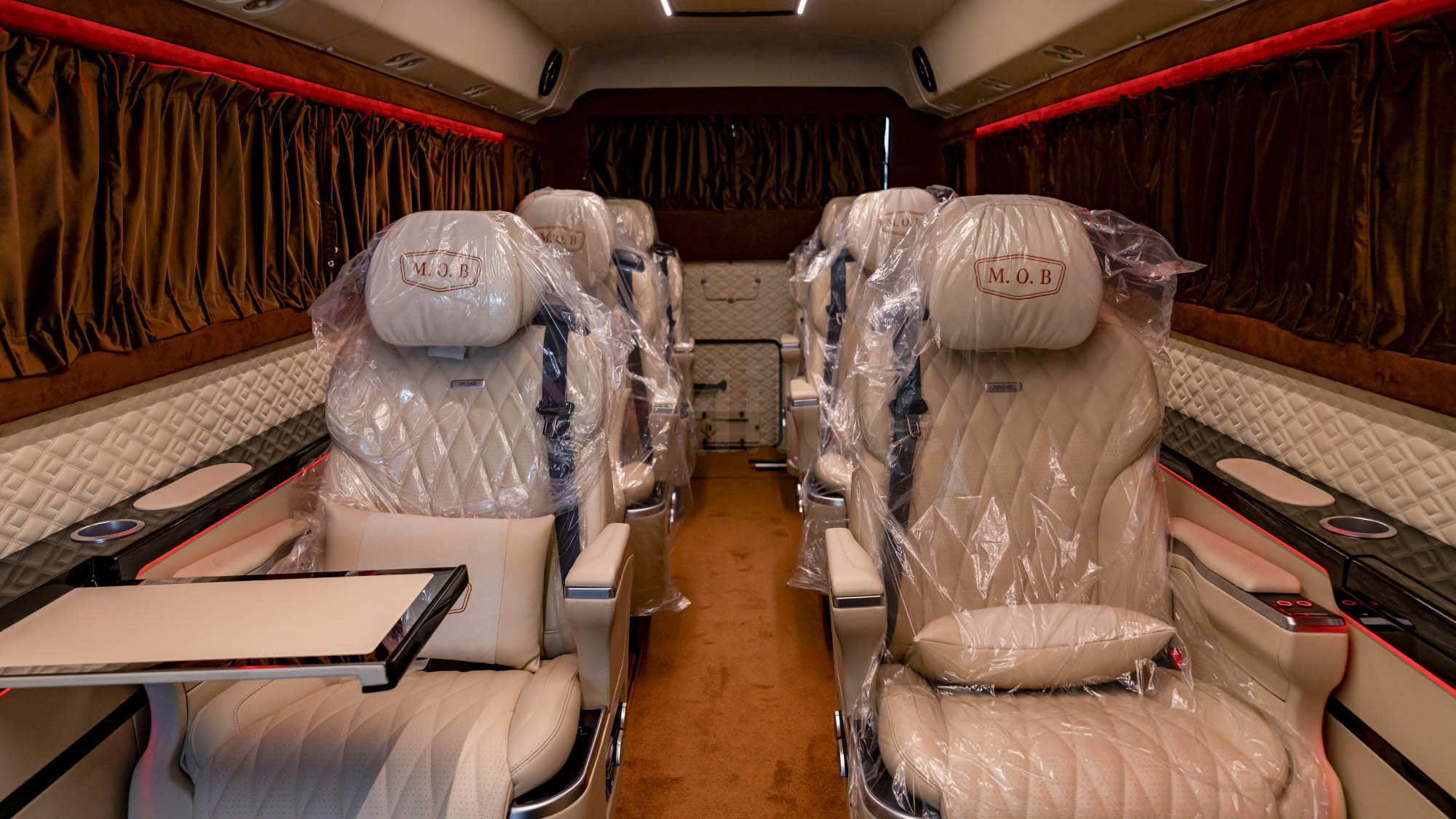 
(LHD) TOYOTA TOYOTA COASTER ARMOURED MY2025 – WHITE full									