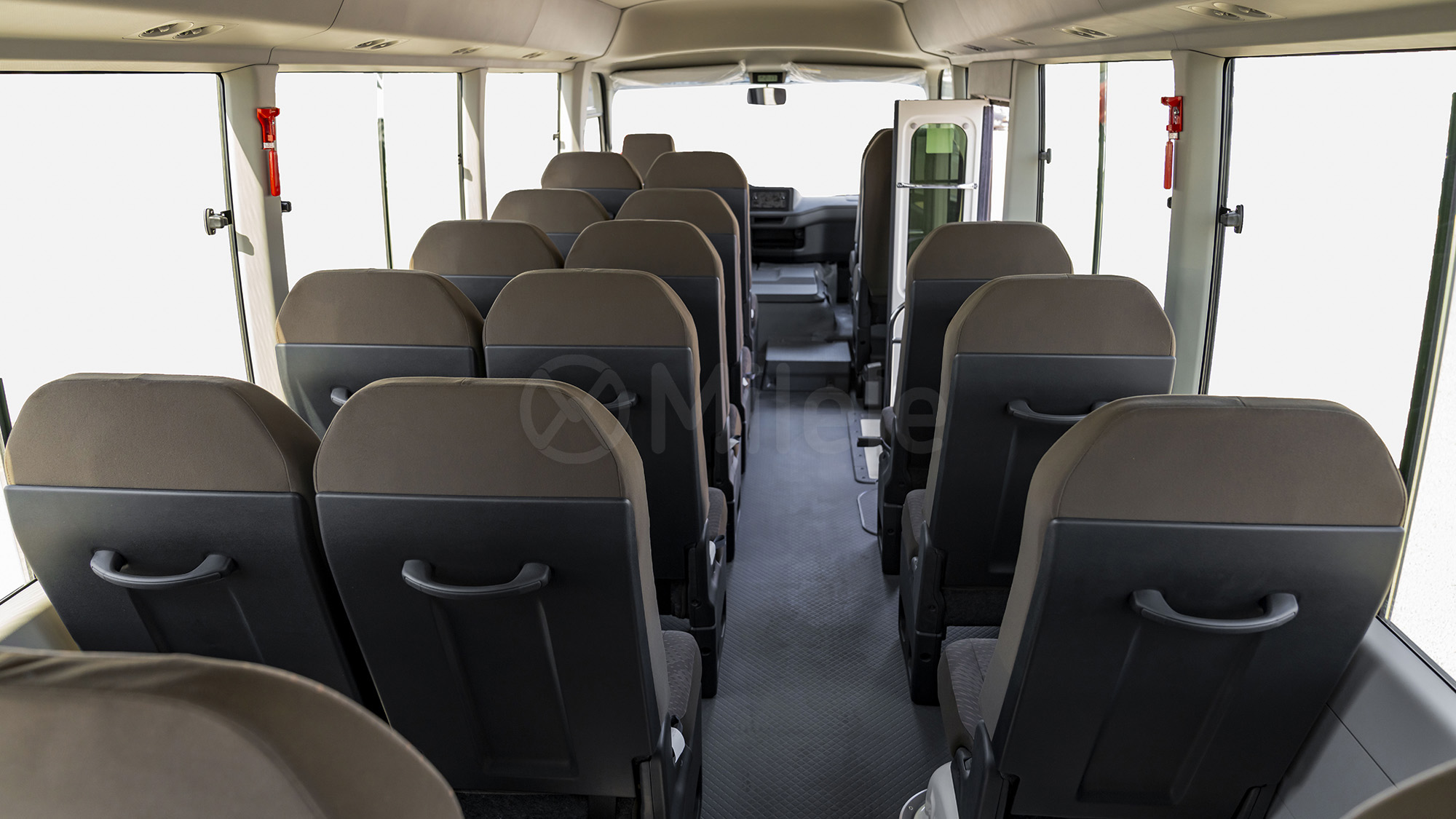 
(LHD) TOYOTA COASTER 2.7P MT RWD MY2025 – WHITE full									