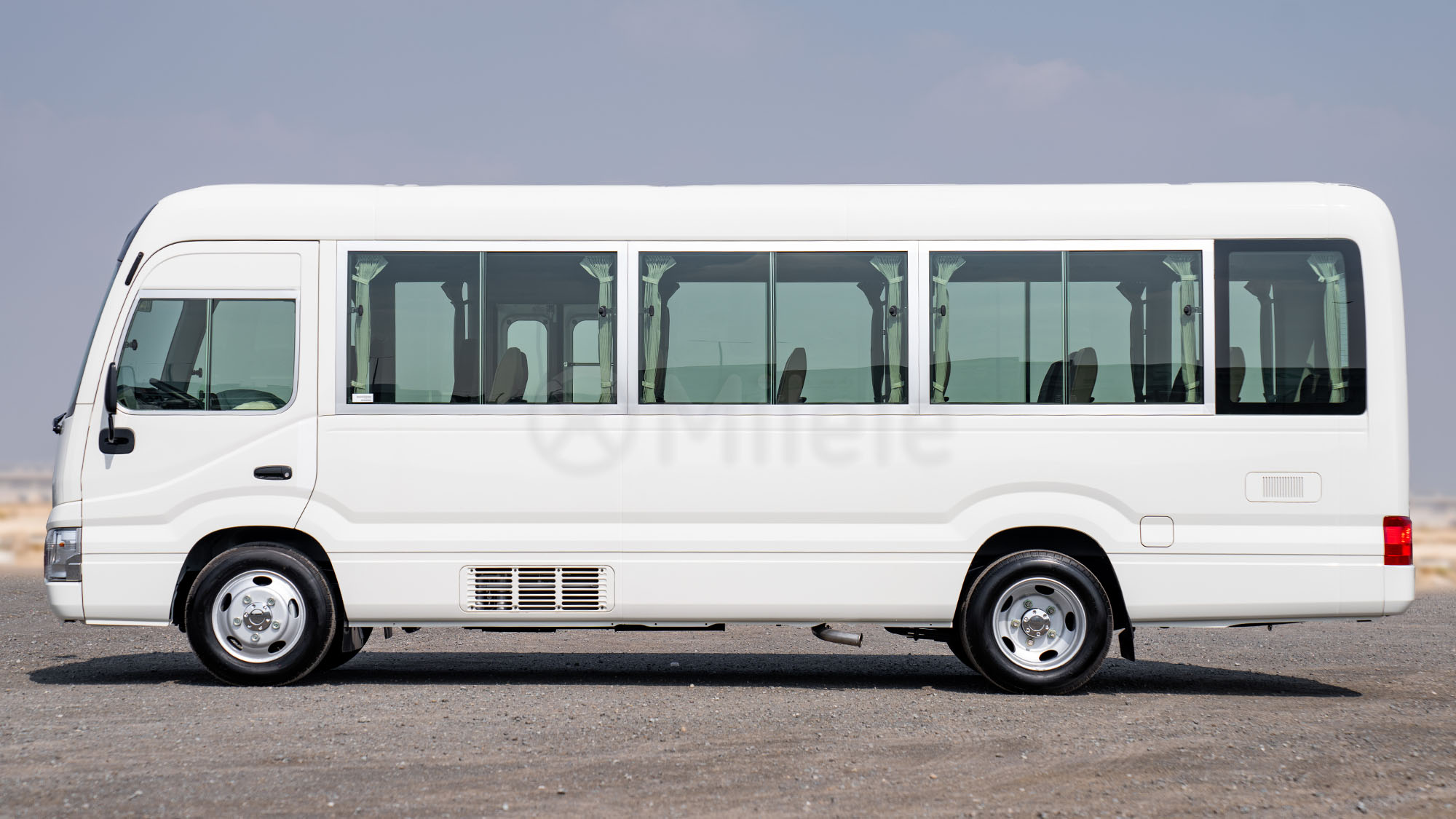 
(LHD) TOYOTA COASTER 4.2D MT 30 SEATER MY2025 – WHITE full									