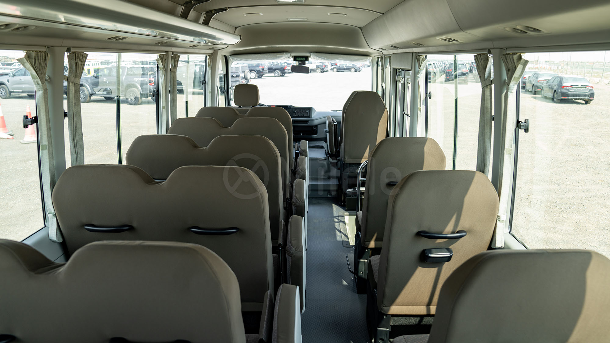 
(LHD) TOYOTA COASTER 4.2D MT 30 SEATER MY2025 – WHITE full									