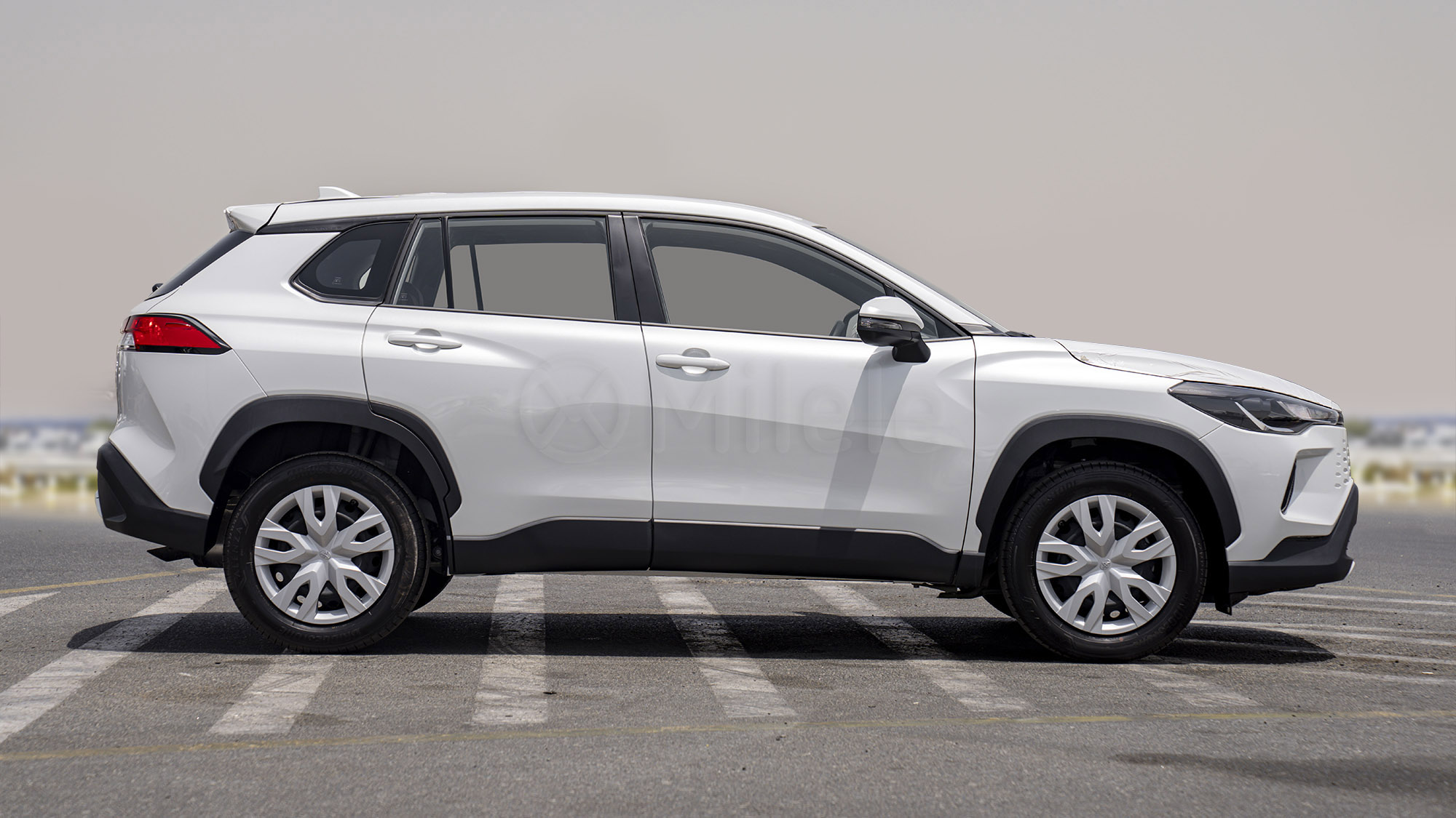 
								(LHD) TOYOTA COROLLA CROSS 1.8P AT MY2025 – WHITE full									