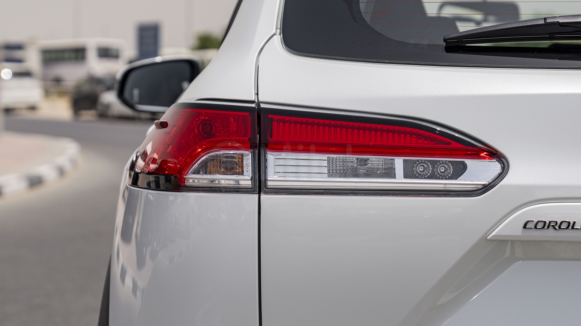 
								(LHD) TOYOTA COROLLA CROSS 1.8P AT MY2025 – WHITE full									