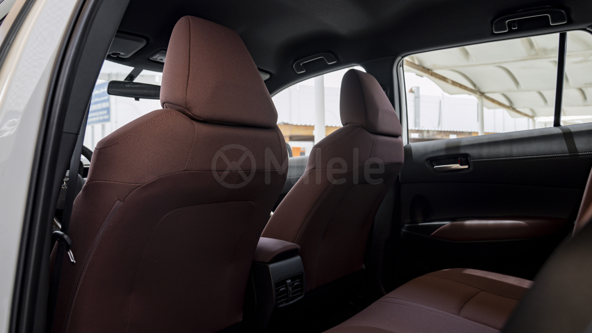 
								(LHD) TOYOTA COROLLA CROSS 1.8P AT MY2025 – WHITE full									