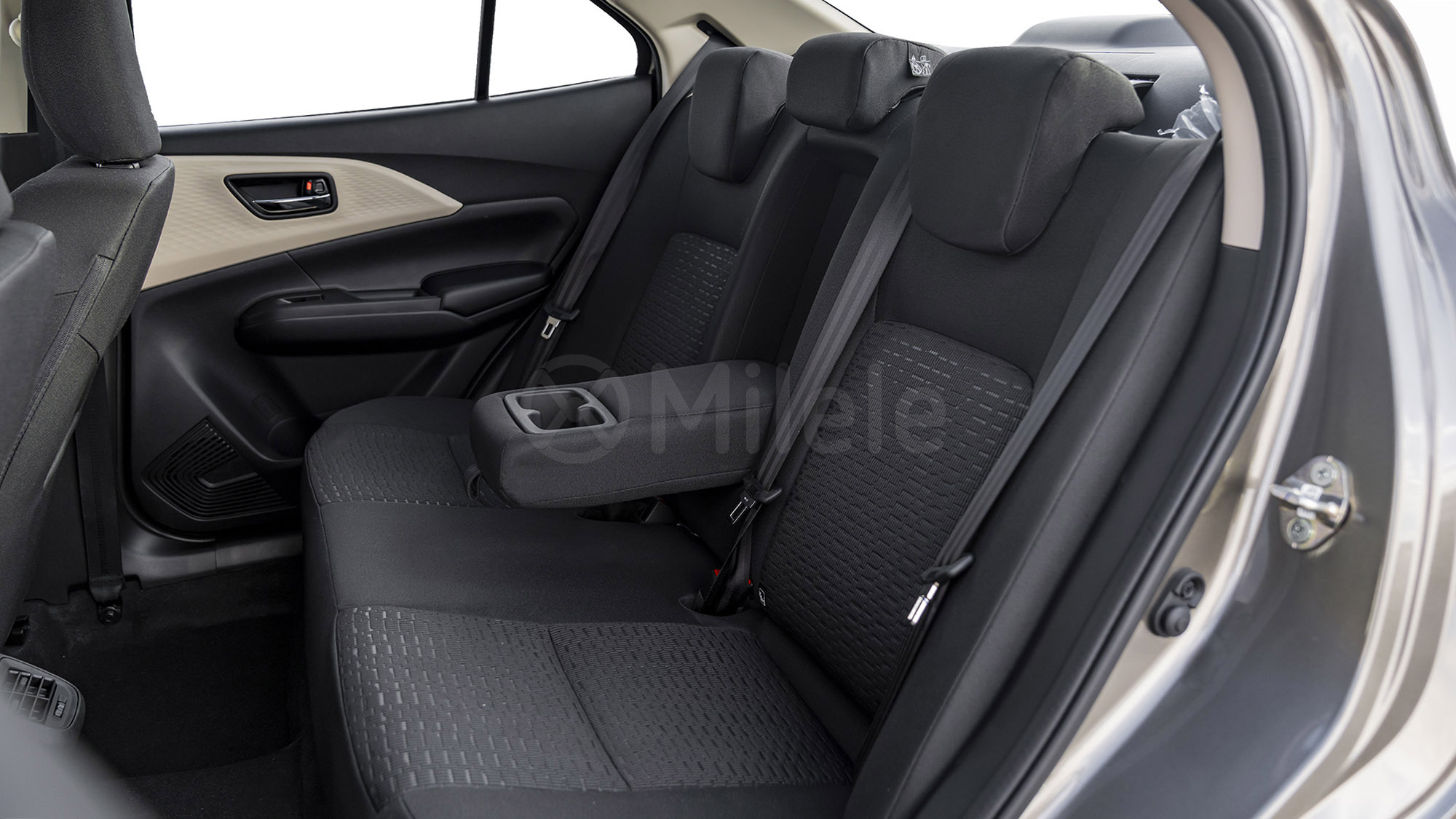
(LHD) SUZUKI DZIRE GLX 1.2P MT MY2026 – MET.MAGMAGRAY full									