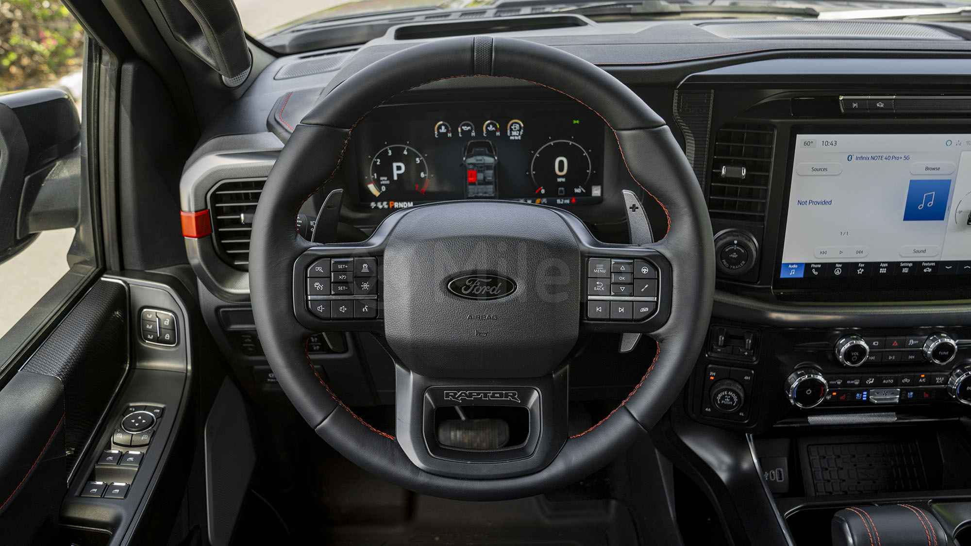 
								(LHD) FORD F-150 RAPTOR AT MY2025 – BLACK full									