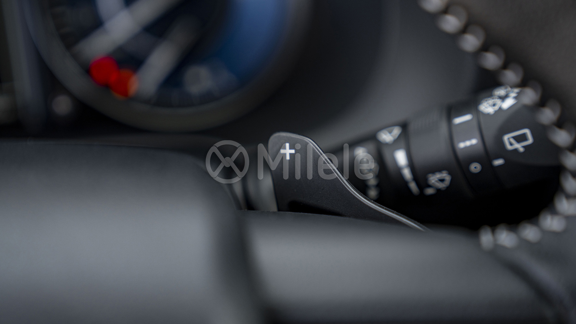 
								(LHD) TOYOTA FORTUNER 2.4D AT 4X4 MY2026 – BLACK full									