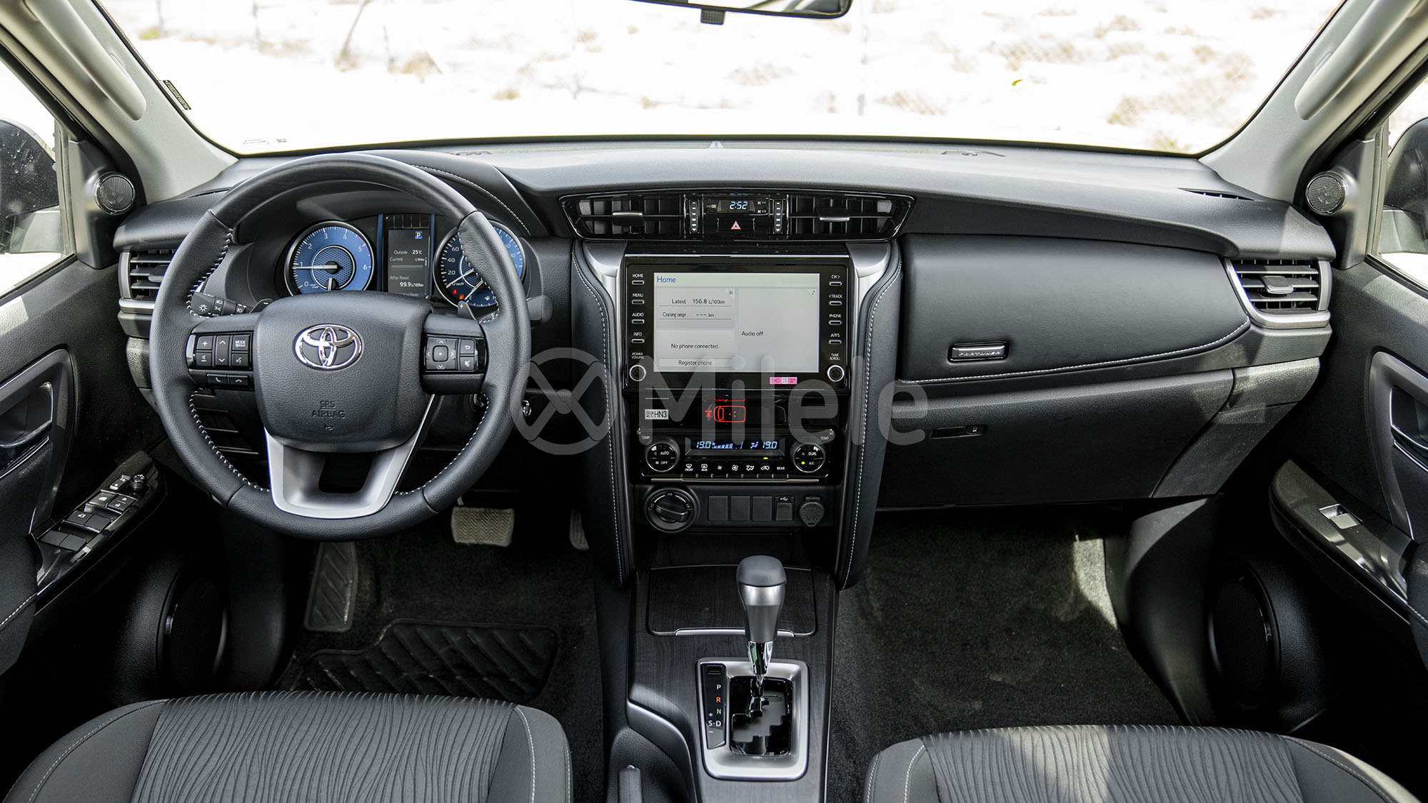 
								(LHD) TOYOTA FORTUNER 2.4D AT 4X4 MY2026 – BLACK full									