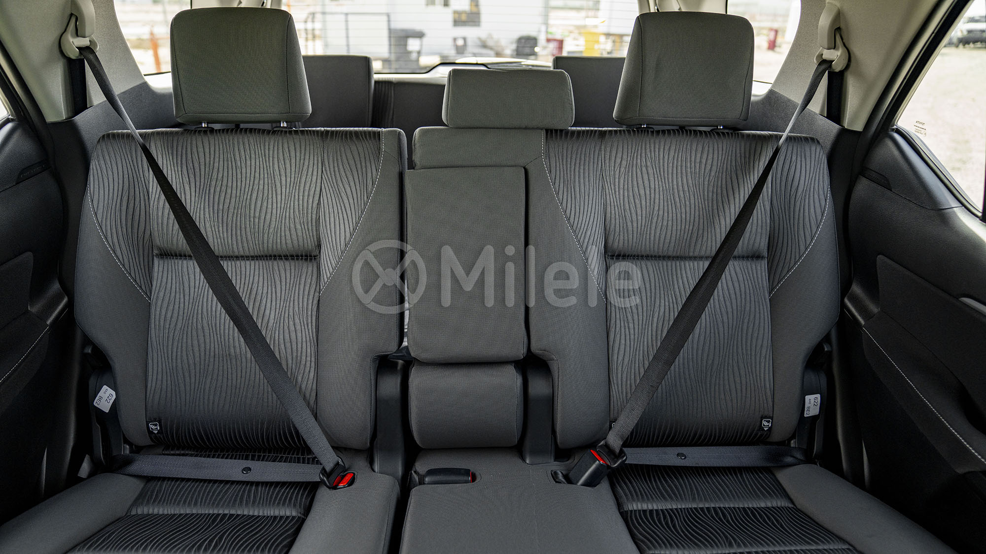 
								(LHD) TOYOTA FORTUNER 2.4D AT 4X4 MY2026 – BLACK full									