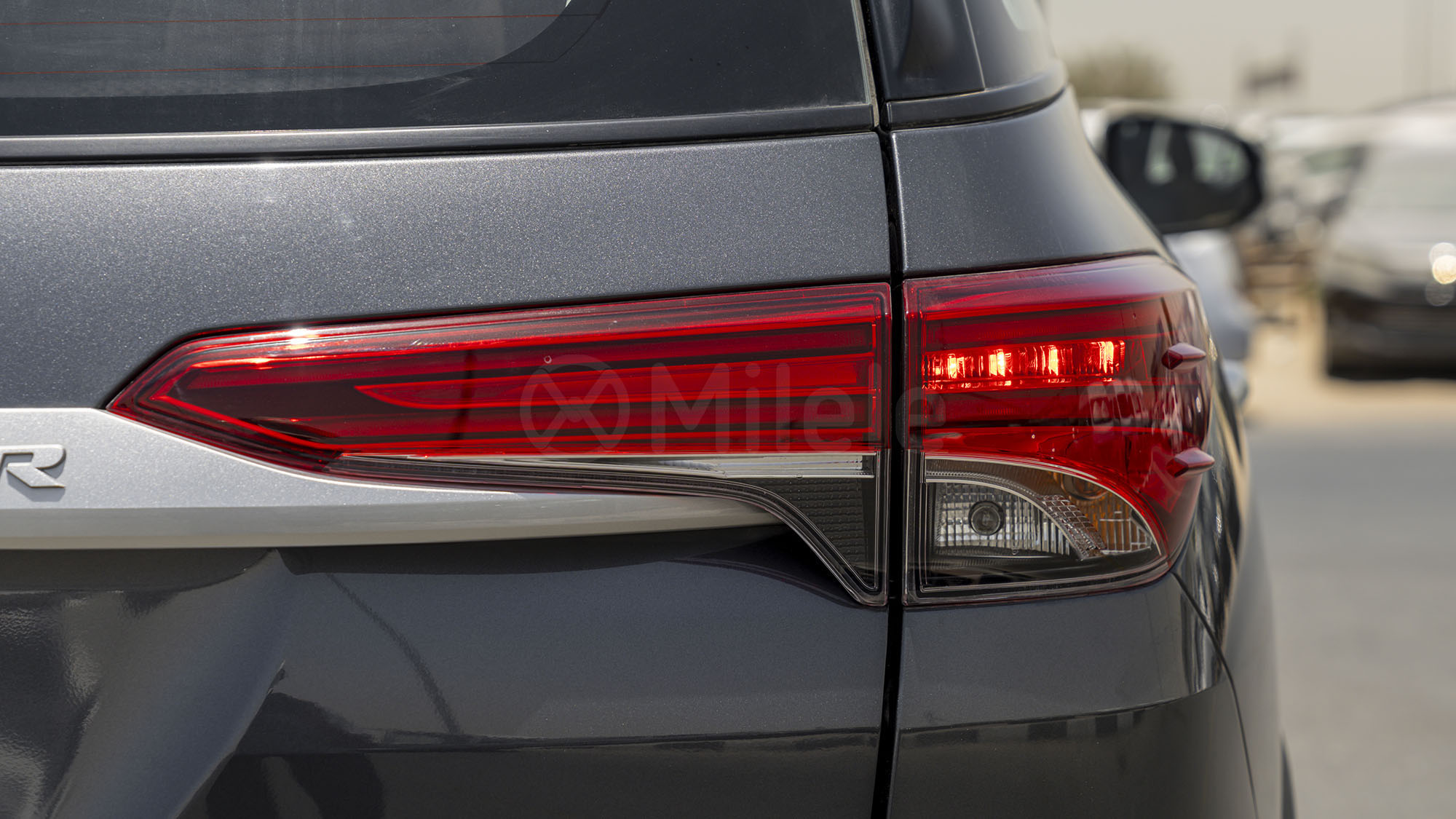 
								(LHD) TOYOTA FORTUNER EXR 2.7P AT MY2025 – GREY full									