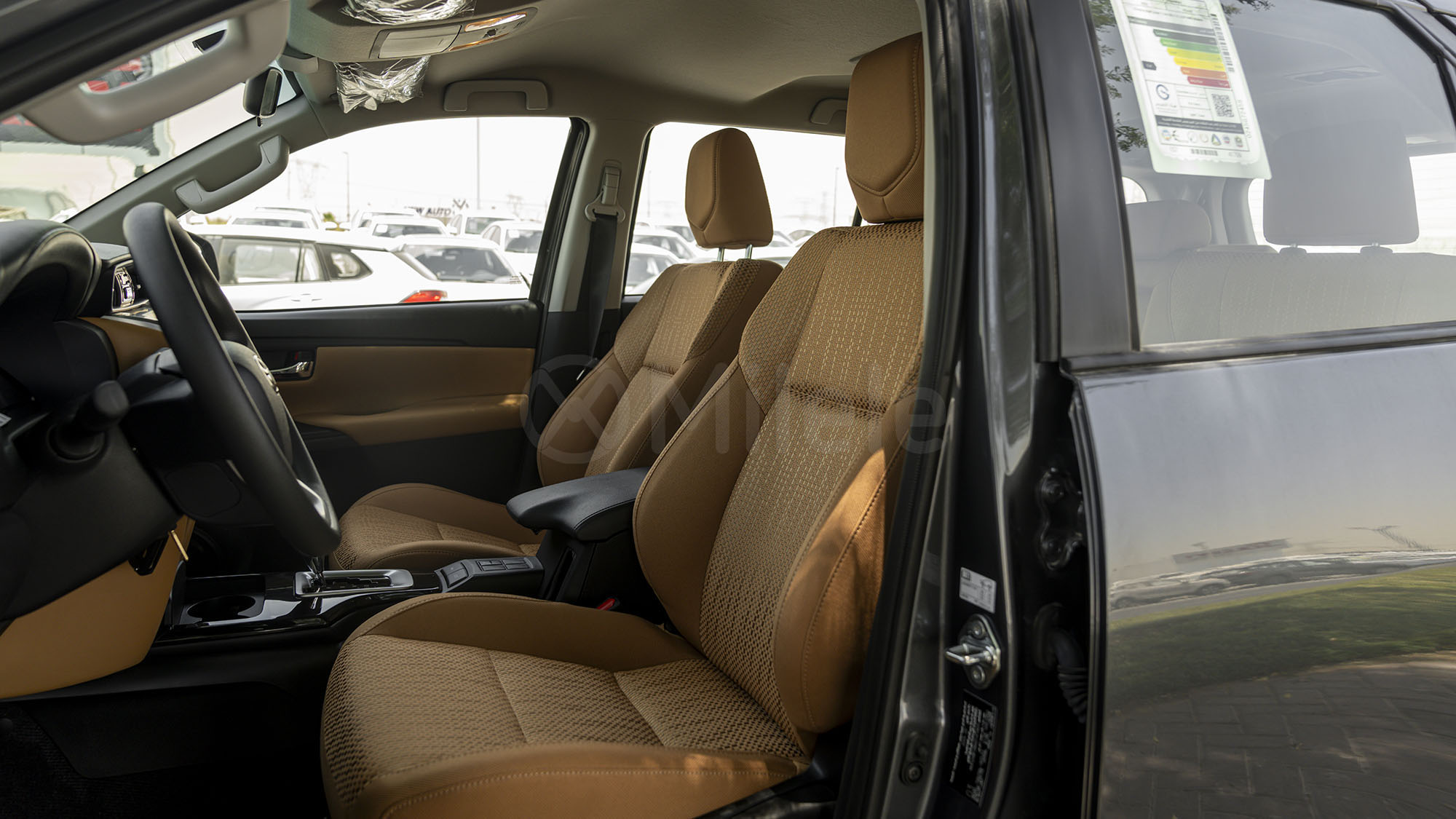 
								(LHD) TOYOTA FORTUNER EXR 2.7P AT MY2025 – GREY full									