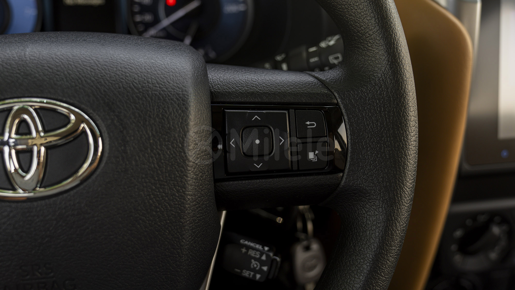 
								(LHD) TOYOTA FORTUNER EXR 2.7P AT MY2025 – GREY full									