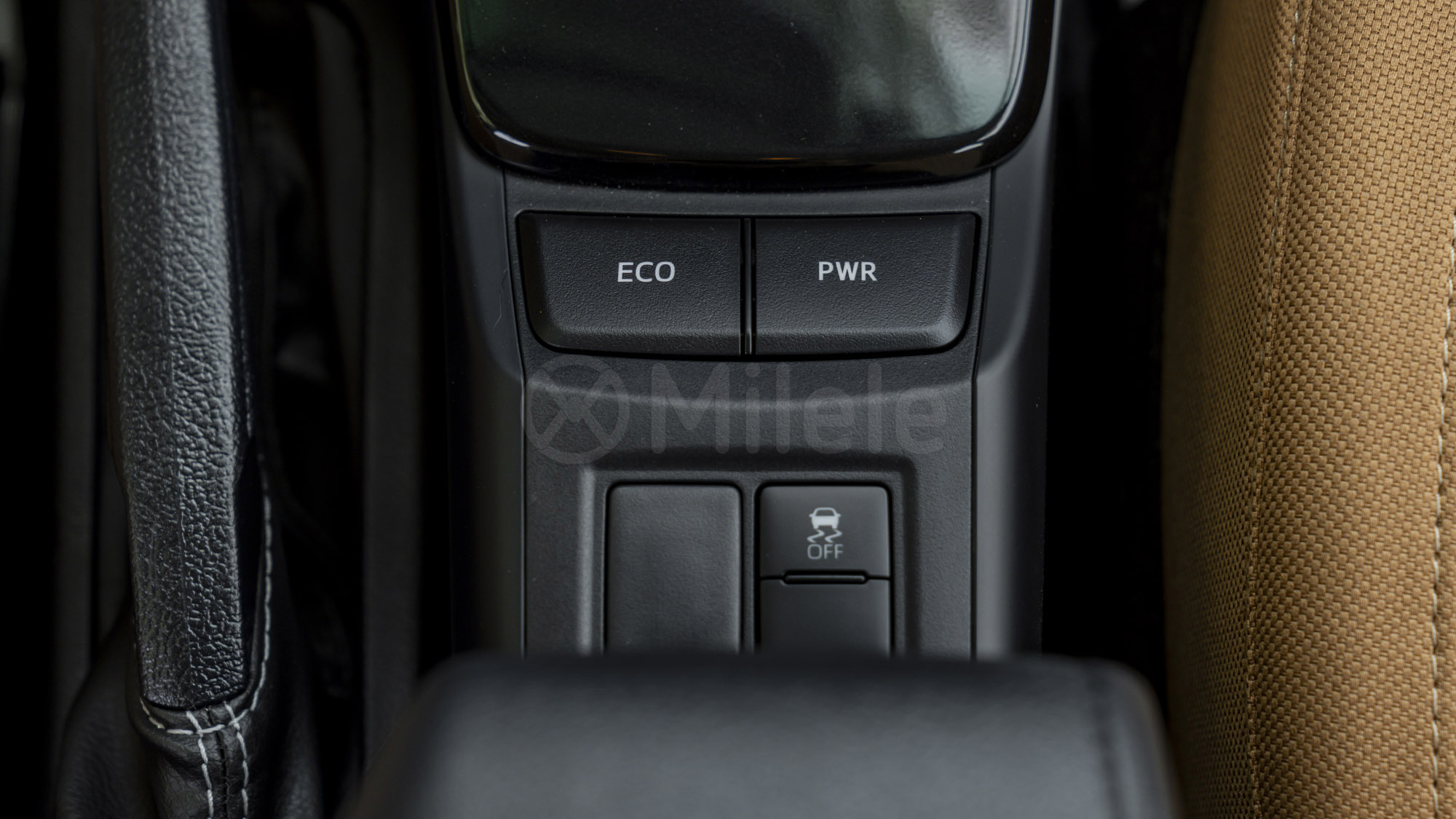 
								(LHD) TOYOTA FORTUNER EXR 2.7P AT MY2025 – GREY full									