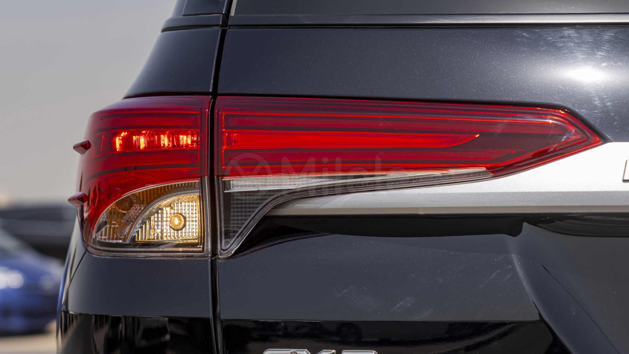 
								(LHD) TOYOTA FORTUNER EXR 2.7P AT MY2025 – BLACK full									