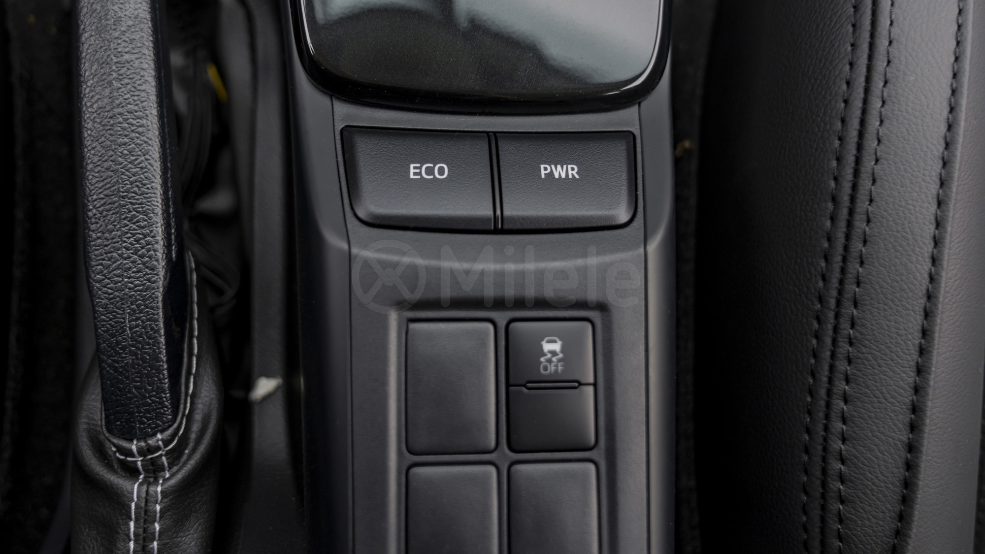 
								(LHD) TOYOTA FORTUNER EXR 2.7P AT MY2025 – BLACK full									