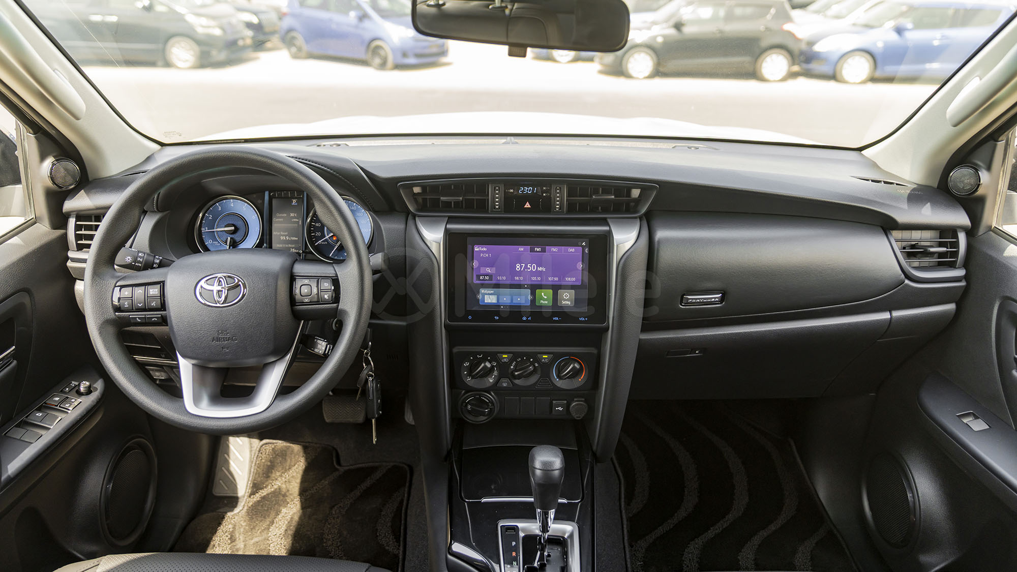 
								(LHD) TOYOTA FORTUNER EXR 2.7P AT MY2025 – BLACK full									