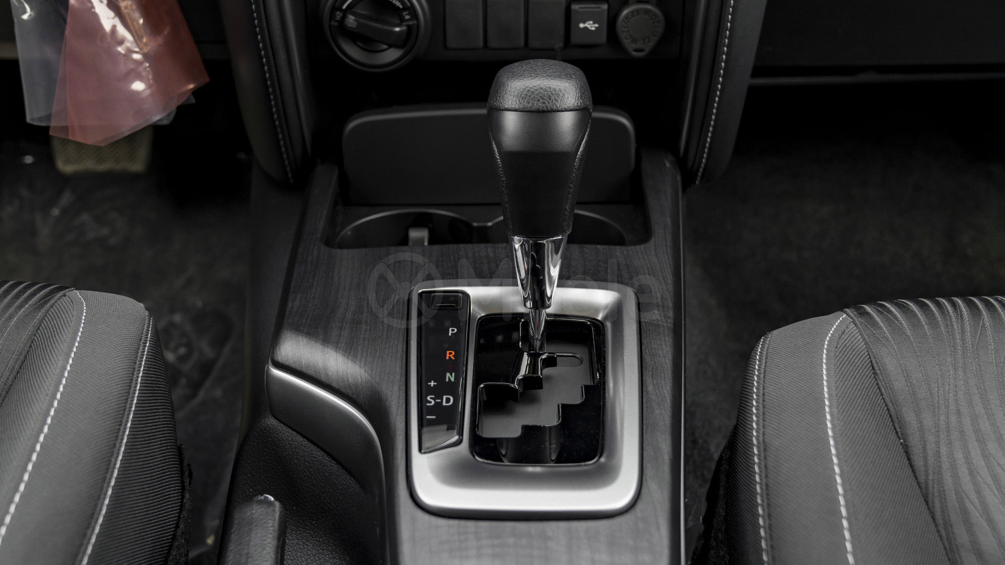 
								(LHD) TOYOTA FORTUNER 2.7P AT 4X4 MY2026 – BLACK full									