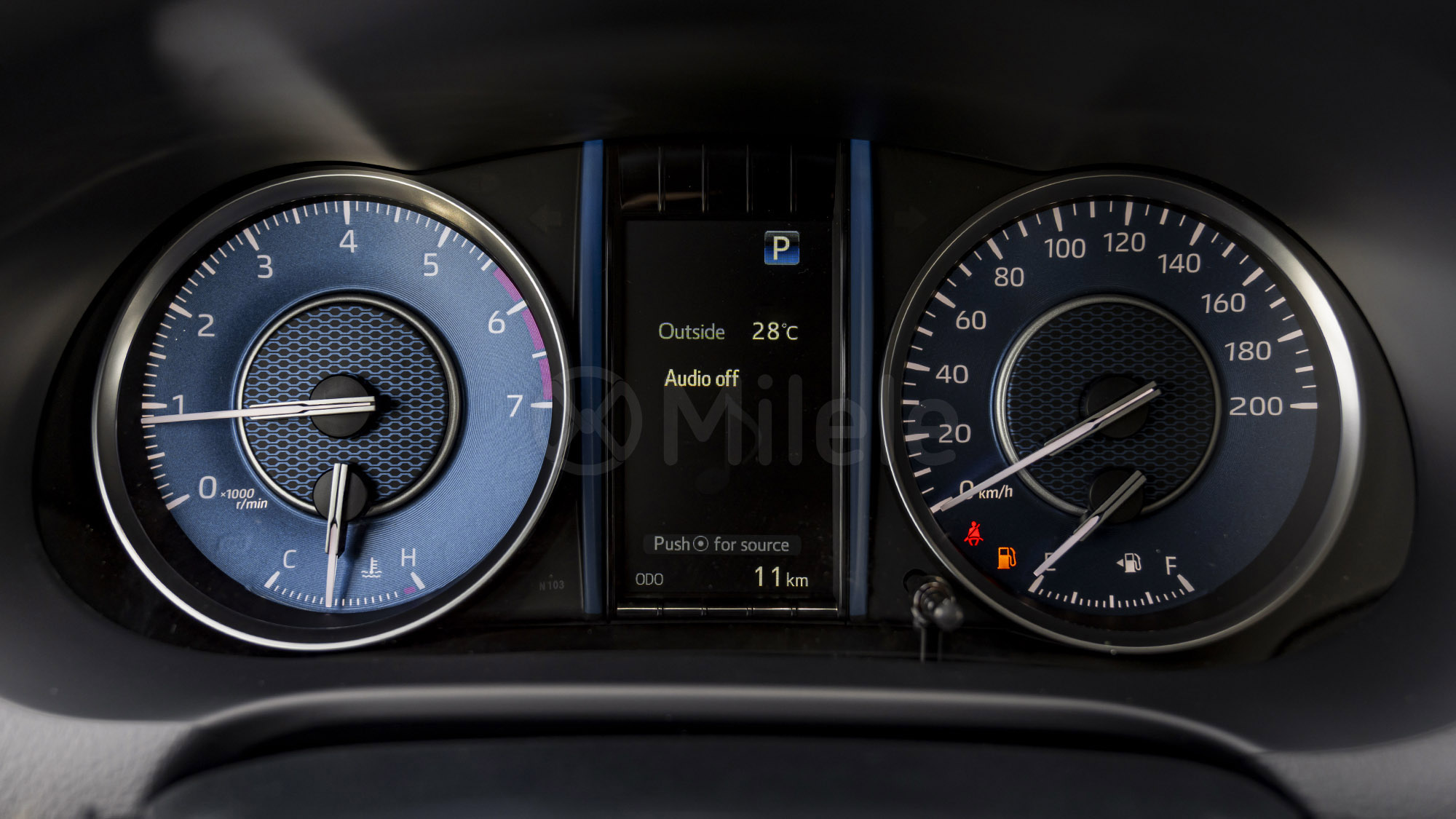 
								(LHD) TOYOTA FORTUNER 2.7P AT 4X4 MY2026 – ATTITUDE BLACK full									