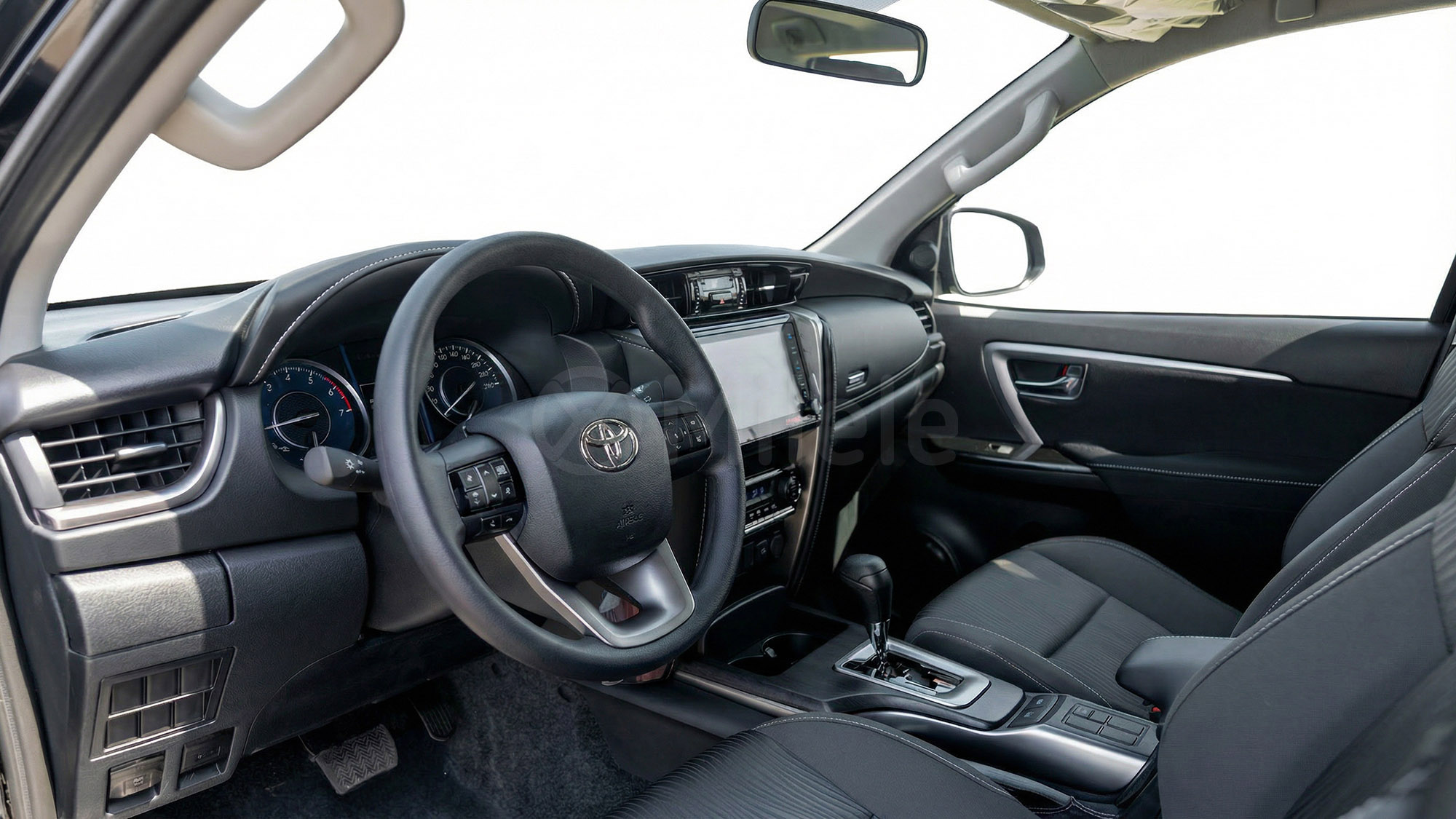 
								(LHD) TOYOTA FORTUNER 2.7P AT 4X4 MY2026 – ATTITUDE BLACK full									