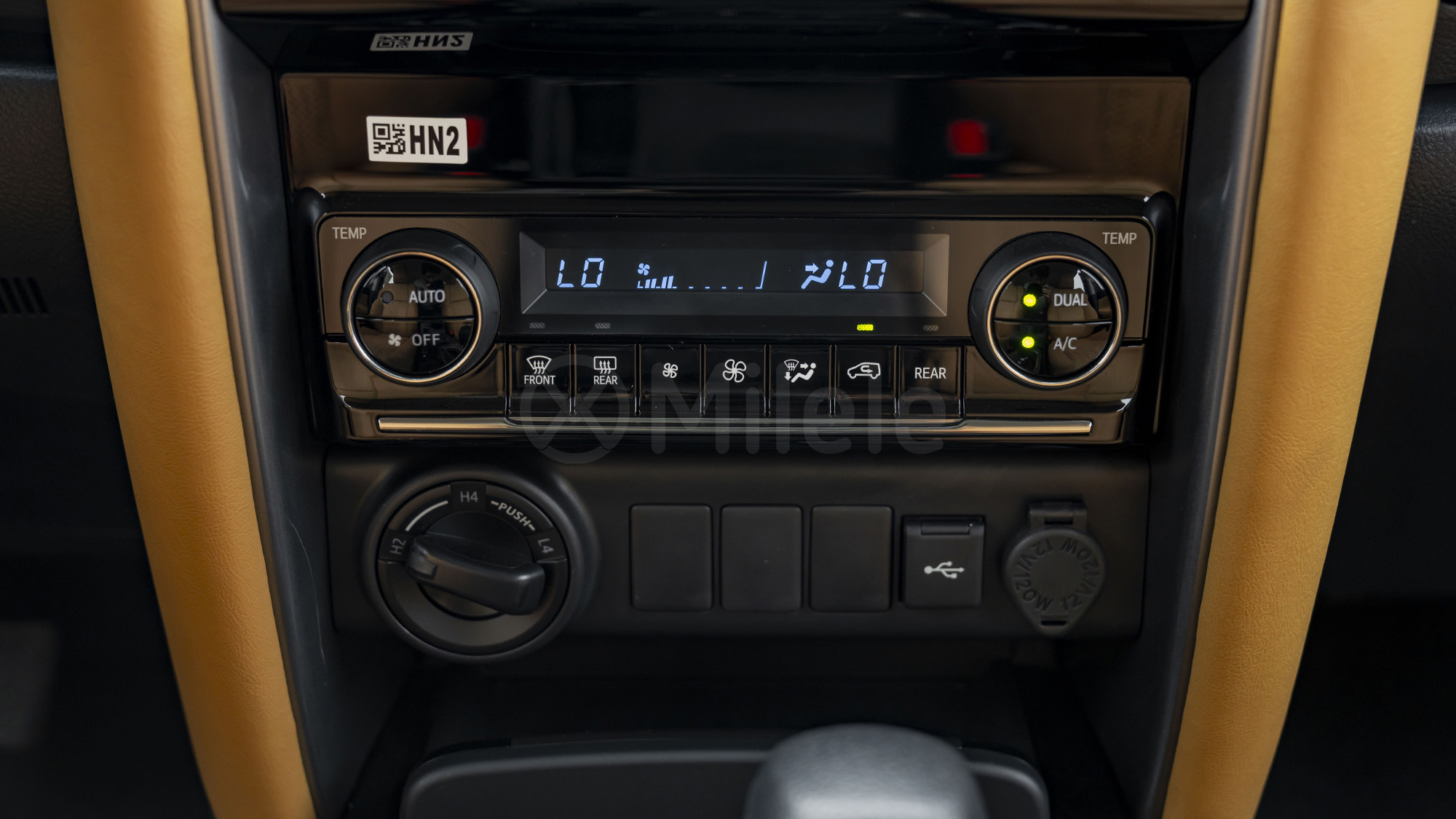 
(LHD) TOYOTA FORTUNER 2.7P AT 4X4 MY2025 – BLACK full									