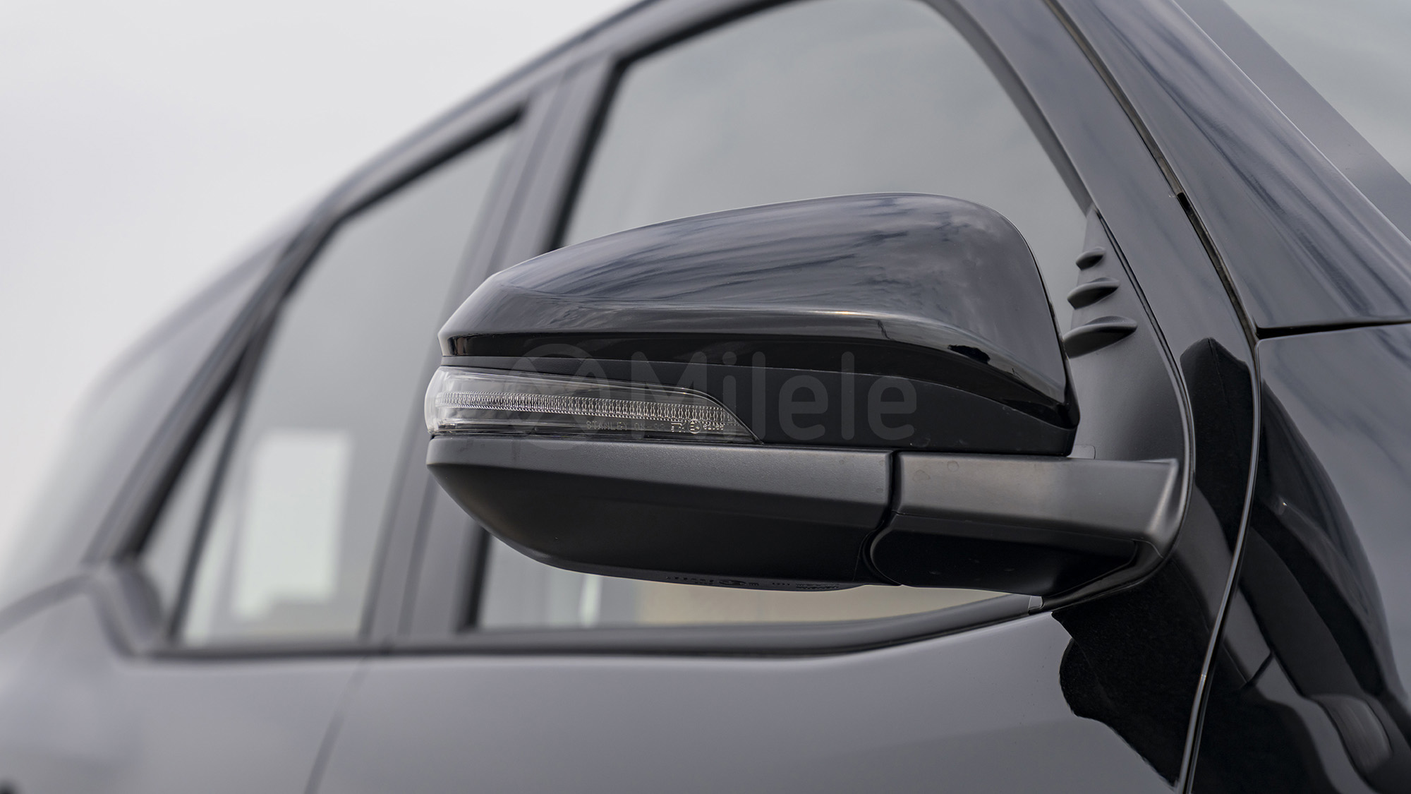 
(LHD) TOYOTA FORTUNER 2.7P AT 4X4 MY2025 – BLACK full									