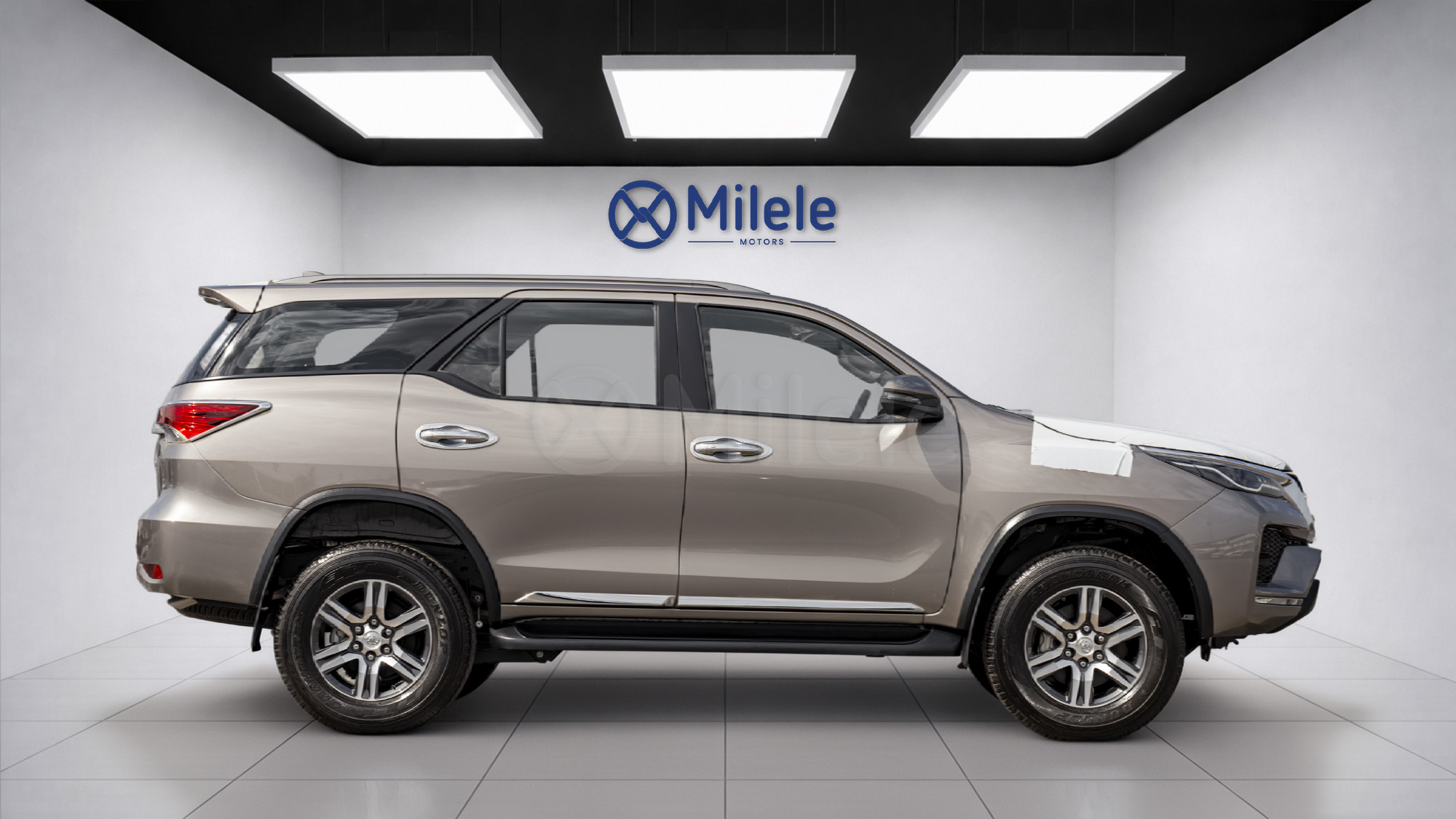 
(LHD) TOYOTA FORTUNER 2.7P AT 4X4 MY2025 – BRONZE full									