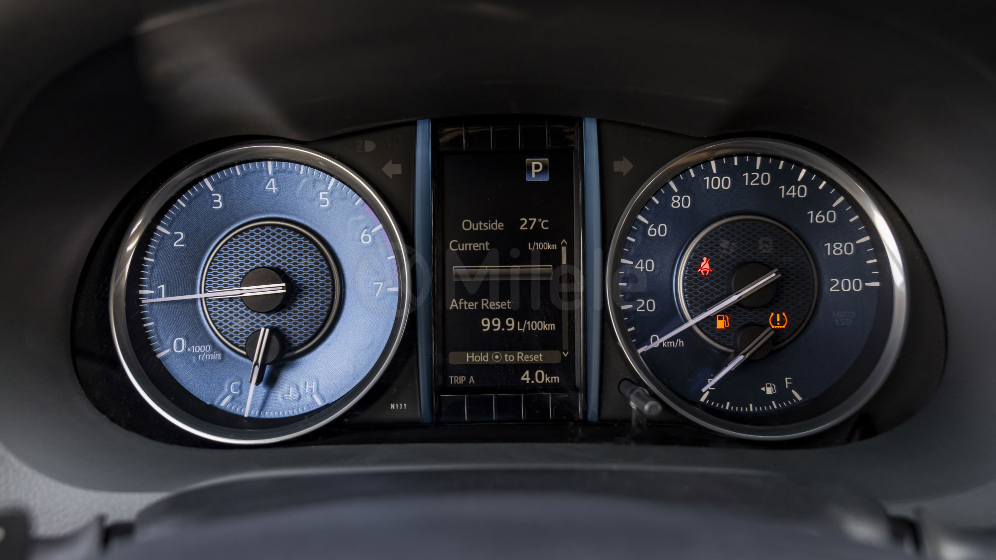 
(LHD) TOYOTA FORTUNER 2.7P AT 4X4 MY2025 – BRONZE full									