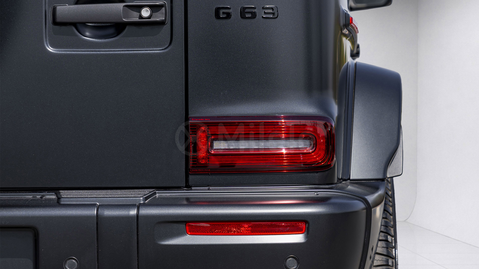 
(LHD) MERCEDES BENZ G CLASS G 63 4.0P AT AWD MY2026 – BLACK full									