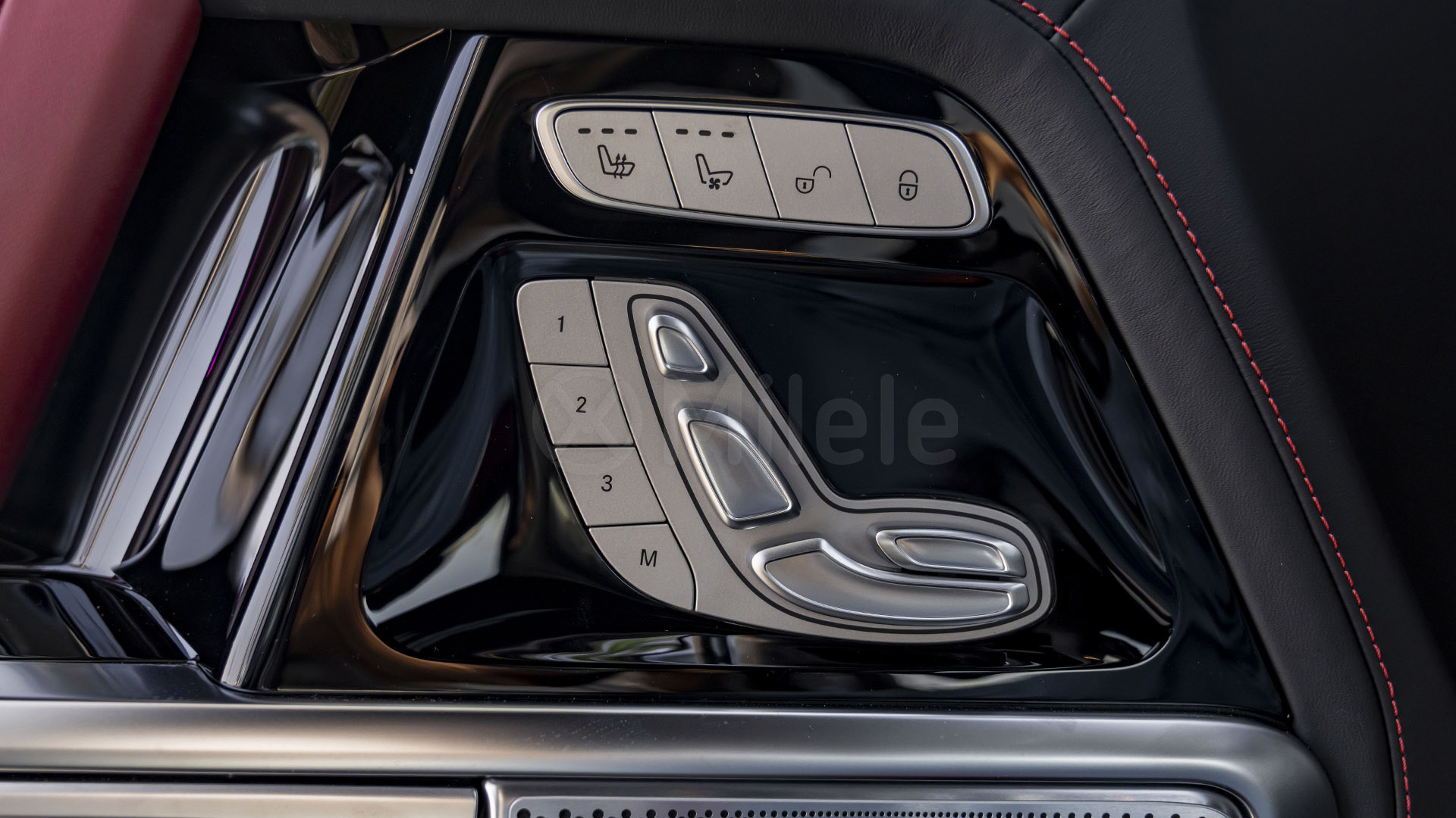 
								(LHD) MERCEDES BENZ G CLASS G 63 4.0P AT AWD MY2026 – BLACK full									