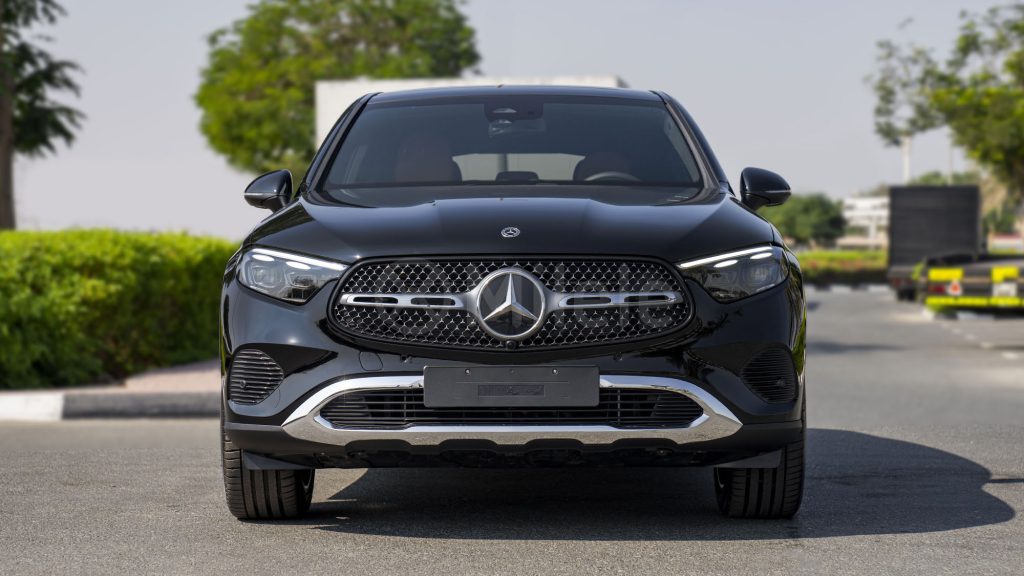 (LHD) MERCEDES BENZ GLC COUPE 200 2.0P AT 4MATIC MY2025 – BLACK
