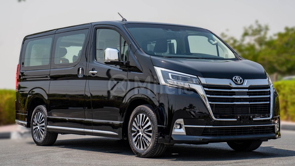 (LHD) TOYOTA GRANVIA 3.5P AT MY2025 – BLACK