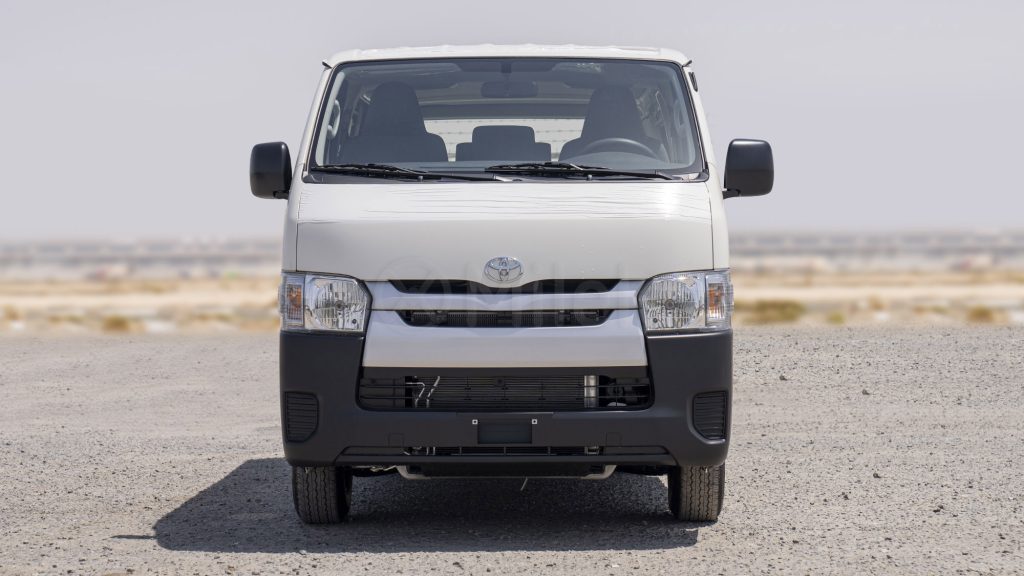(LHD) TOYOTA HIACE STD 2.5D MT 15 SEATER MY2025 – WHITE