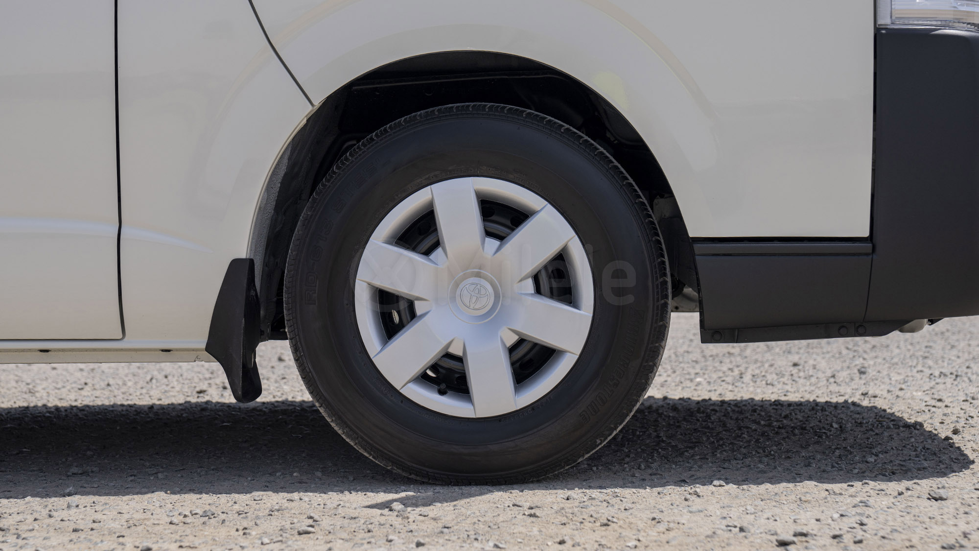 
								(LHD) TOYOTA HIACE STD 2.5D MT 15 SEATER MY2025 – WHITE full									