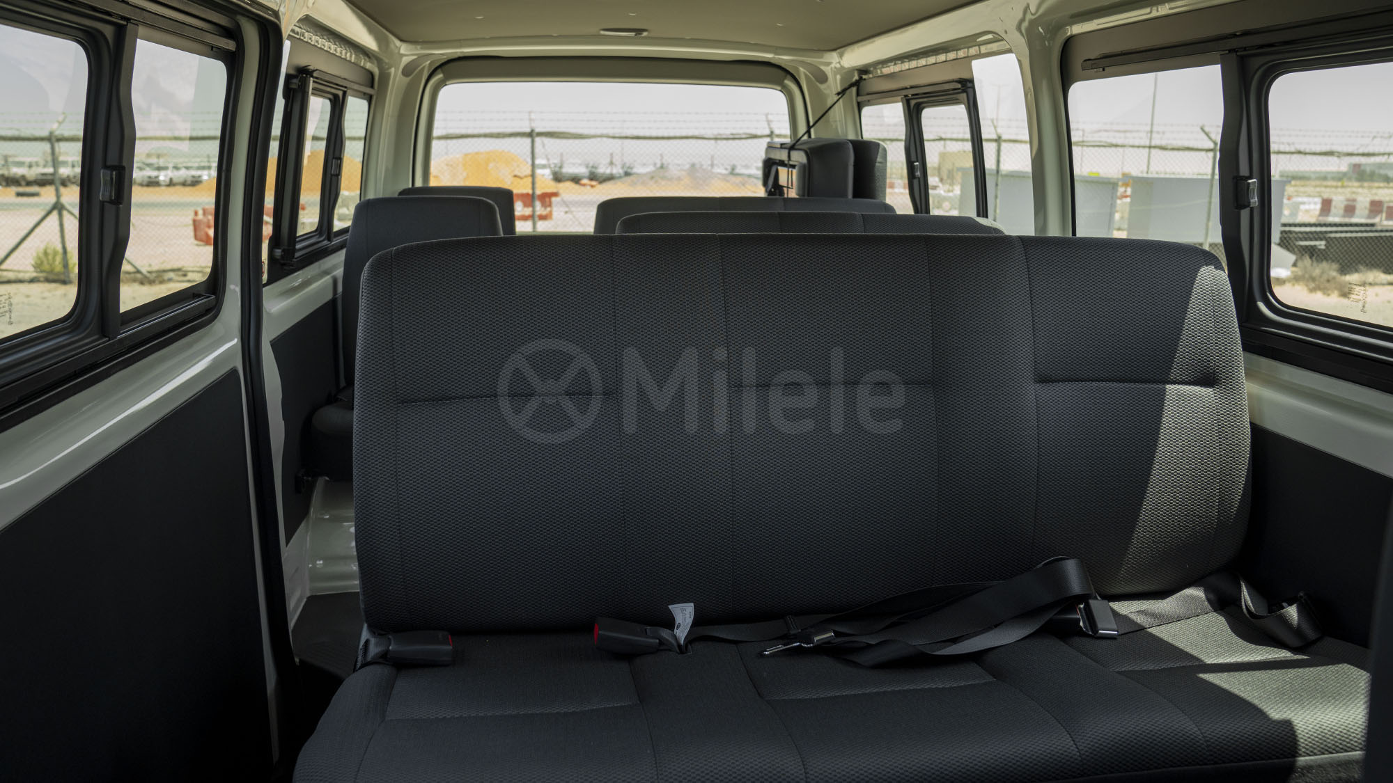 
								(LHD) TOYOTA HIACE STD 2.5D MT 15 SEATER MY2025 – WHITE full									