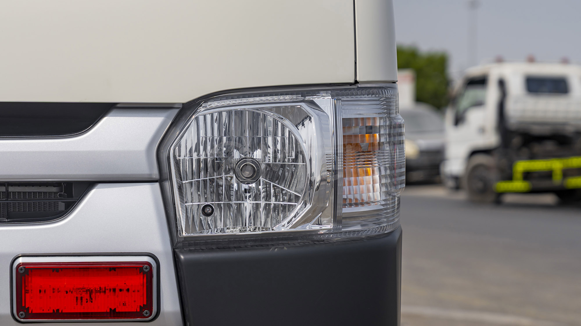 
								(LHD) TOYOTA HIACE STD VAN 2.7P MT RWD MY2025 – WHITE full									