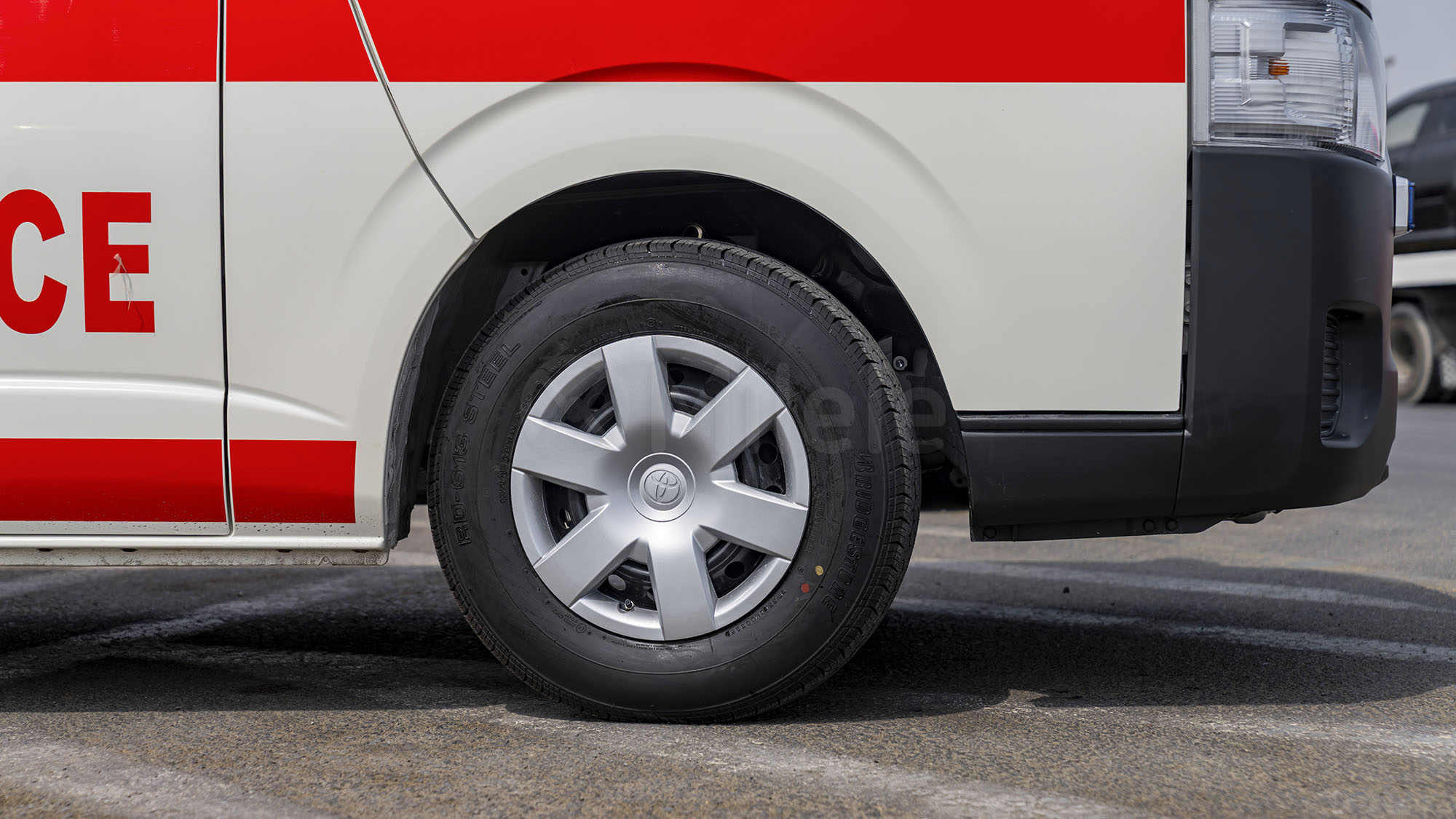 
								(LHD) TOYOTA HIACE STD VAN 2.7P MT RWD MY2025 – WHITE full									