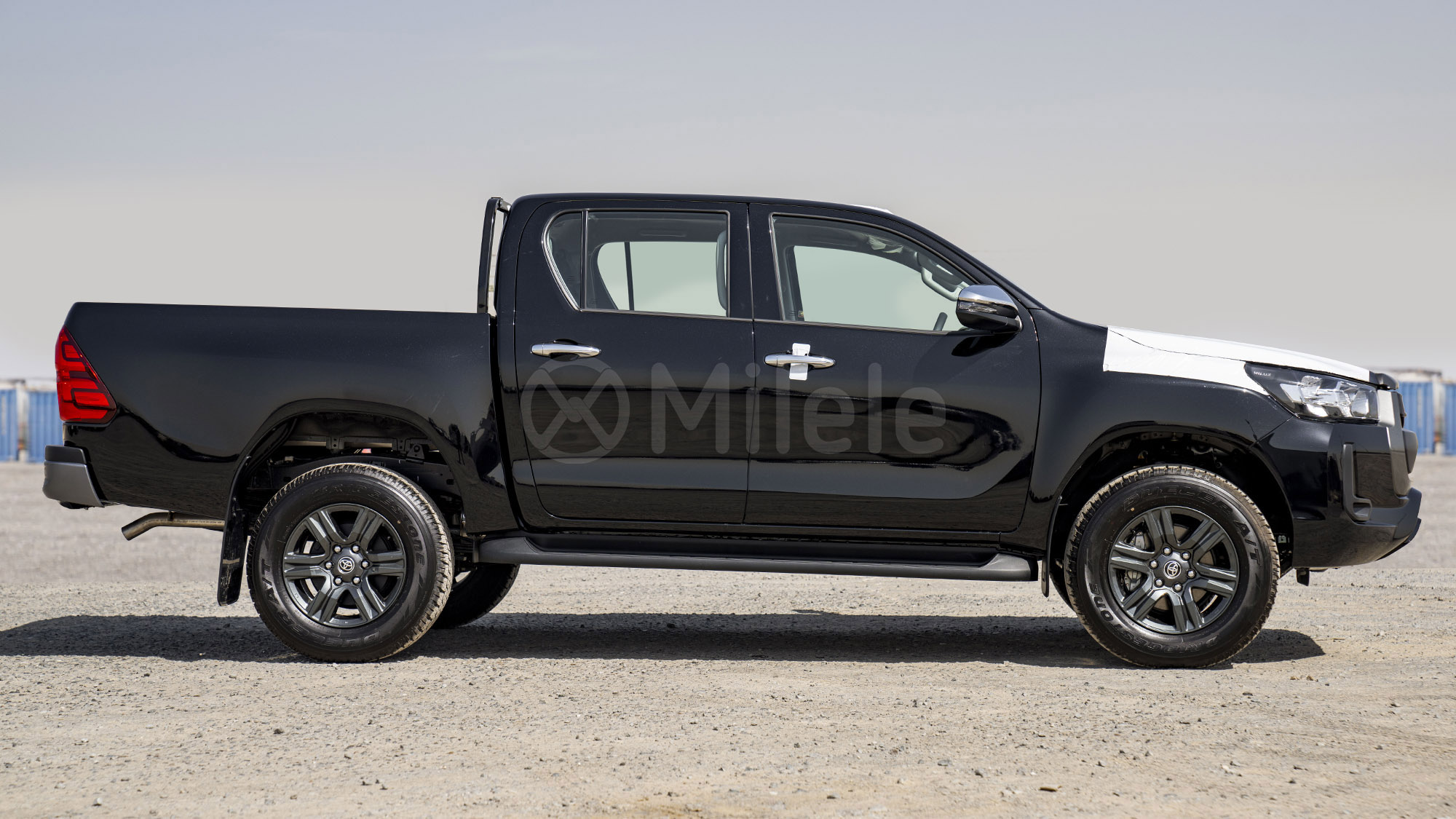 
(LHD) TOYOTA HILUX DC 2.4D AT 4X4 MY2025 – BLACK full									