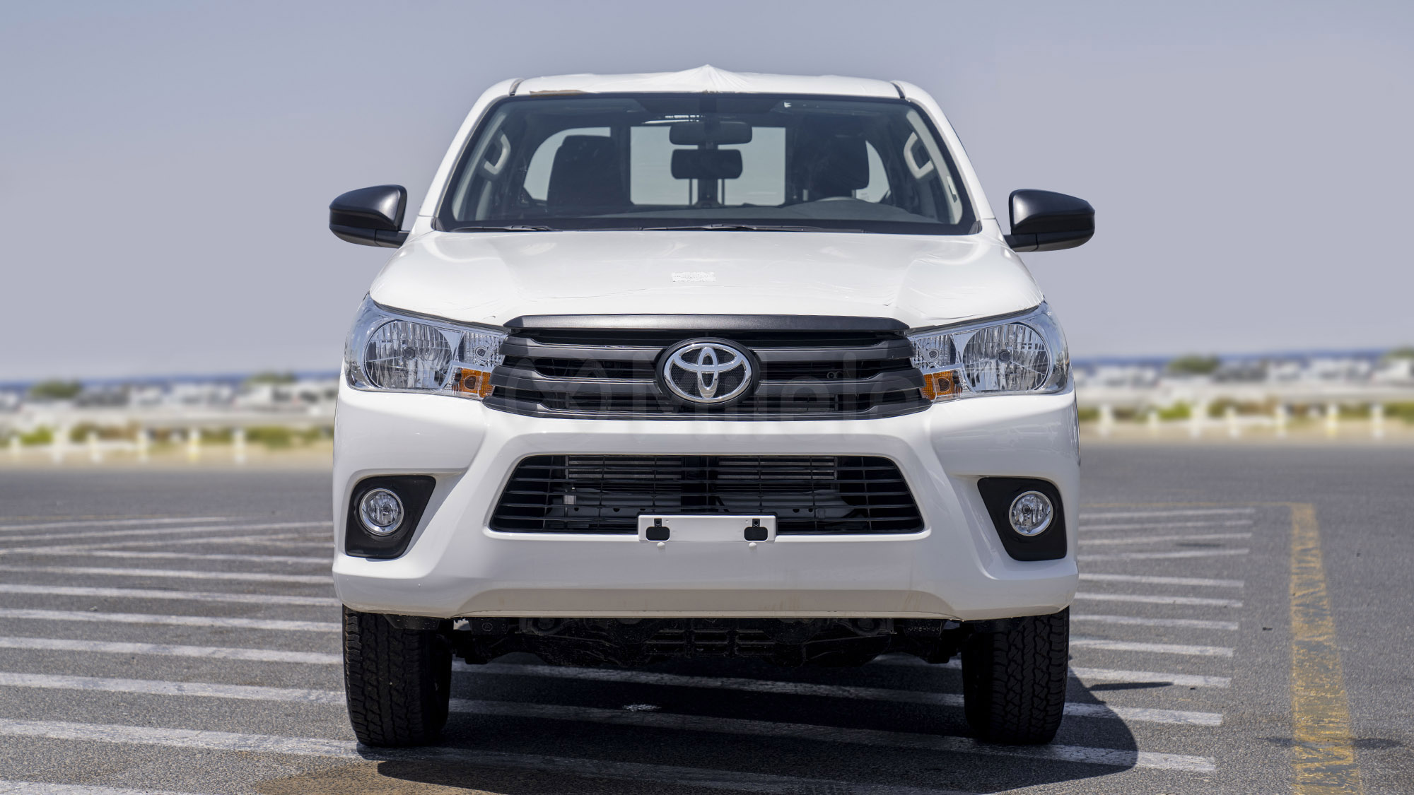 
(LHD) TOYOTA HILUX DC 2.4D MT 4X4 P.WINDOW MY2025 – WHITE full									