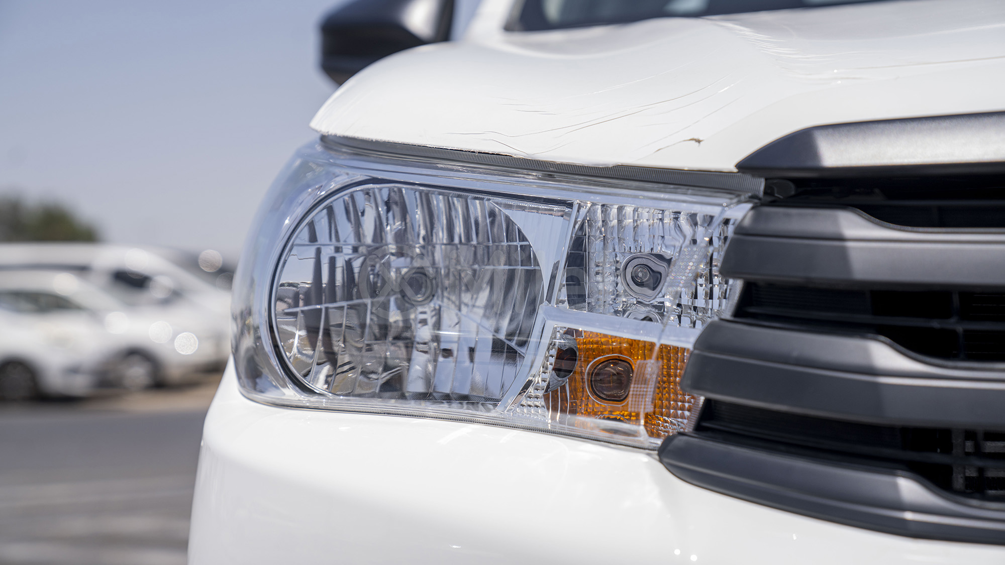 
(LHD) TOYOTA HILUX DC 2.4D MT 4X4 P.WINDOW MY2025 – WHITE full									