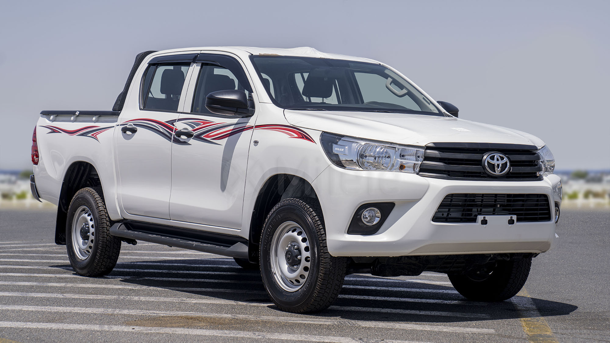 
(LHD) TOYOTA HILUX DC 2.4D MT 4X4 P.WINDOW MY2025 – WHITE full									