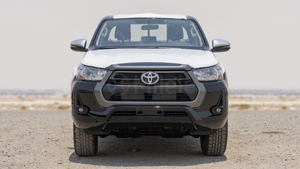 (LHD) TOYOTA HILUX DC 2.4D MT 4X4 P.WINDOW MY2025 – ATTITUDE BLACK