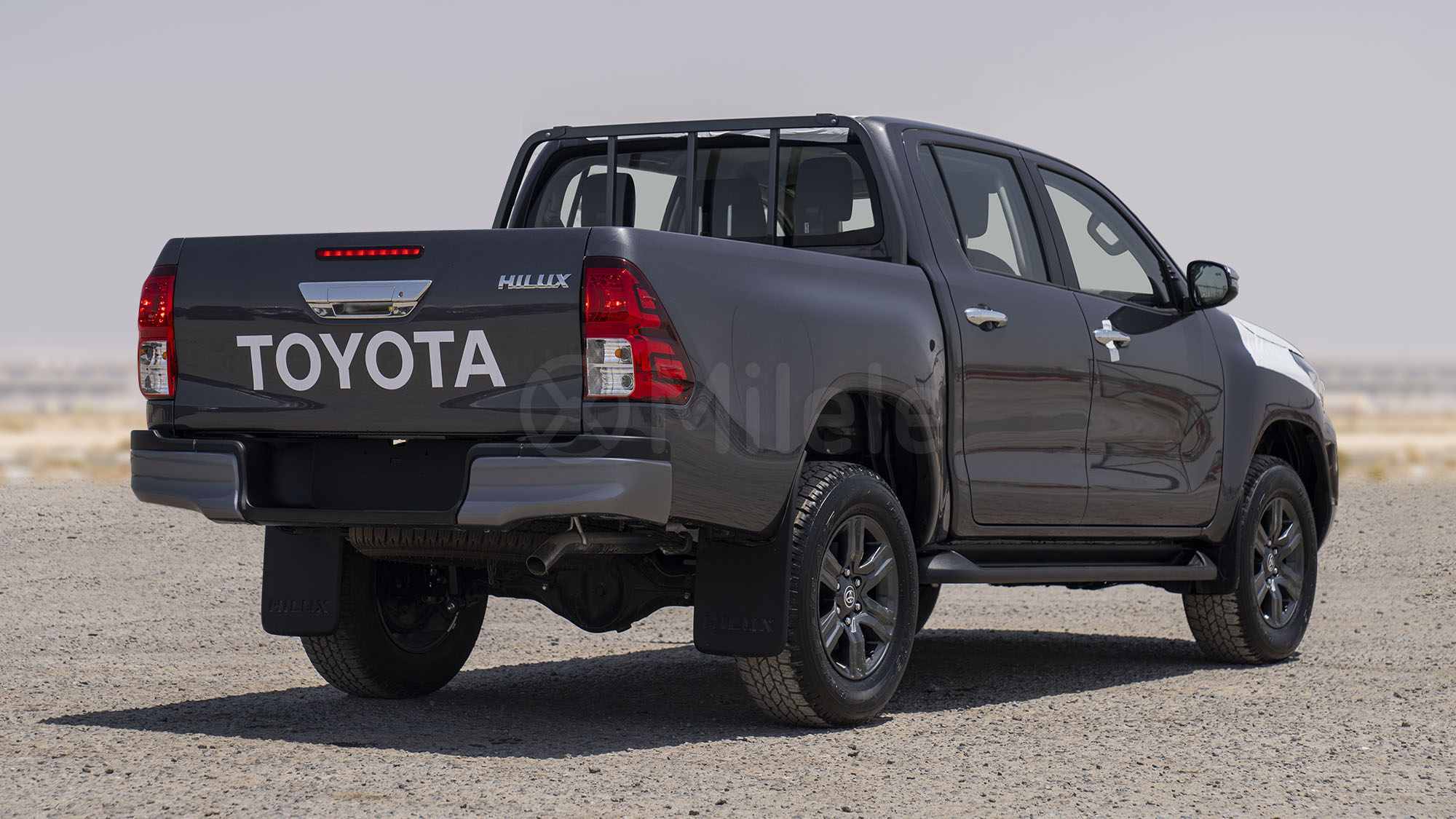 
(LHD) TOYOTA HILUX DC 2.4D MT 4X4 P.WINDOW MY2025 – GREY ME. full									