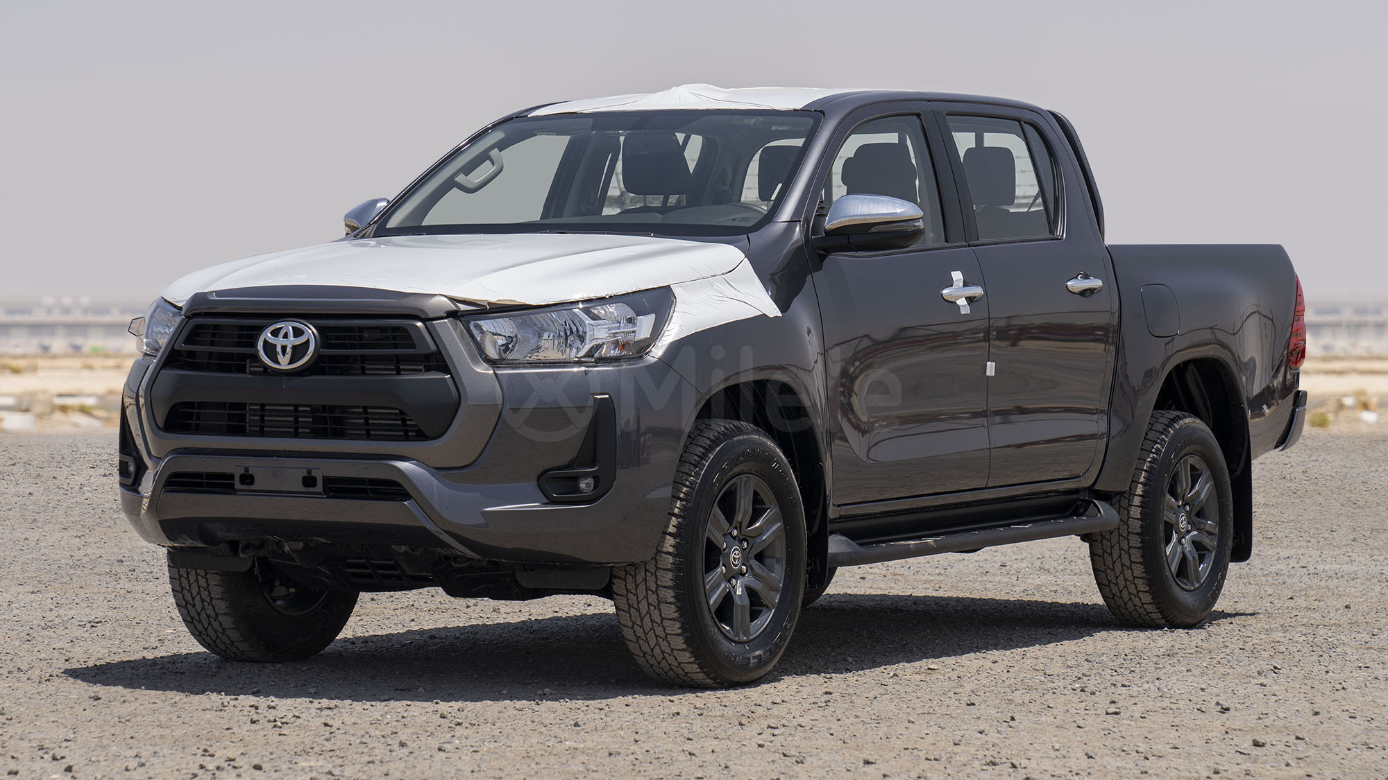 
(LHD) TOYOTA HILUX DC 2.4D MT 4X4 P.WINDOW MY2025 – GREY ME. full									
