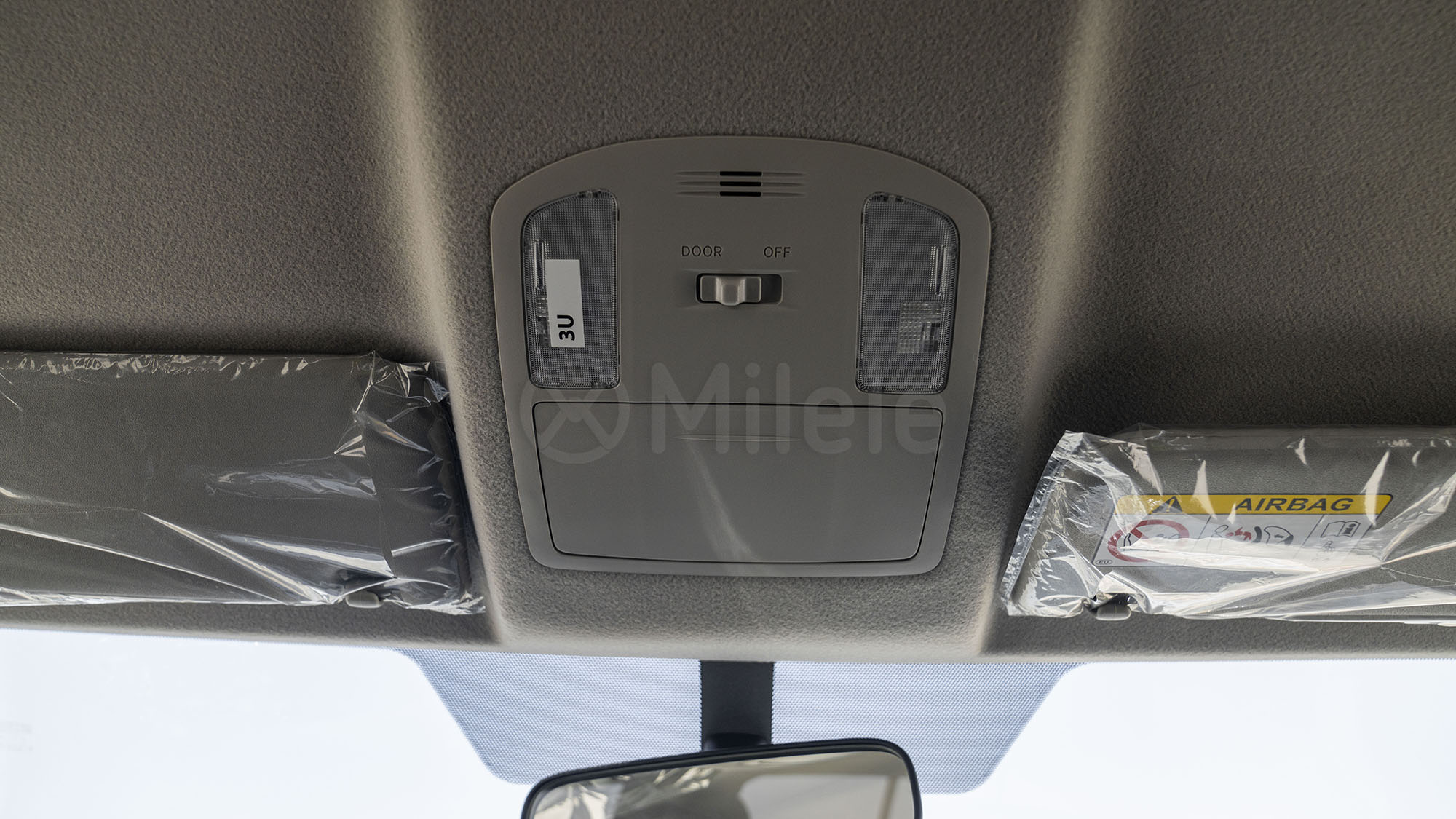 
(LHD) TOYOTA HILUX DC 2.4D MT 4X4 P.WINDOW MY2025 – GREY ME. full									