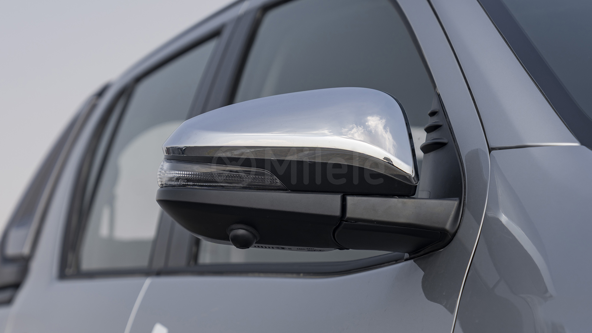 
								(LHD) TOYOTA HILUX DC 2.4D MT 4X4 P.WINDOW MY2025 – SILVER full									