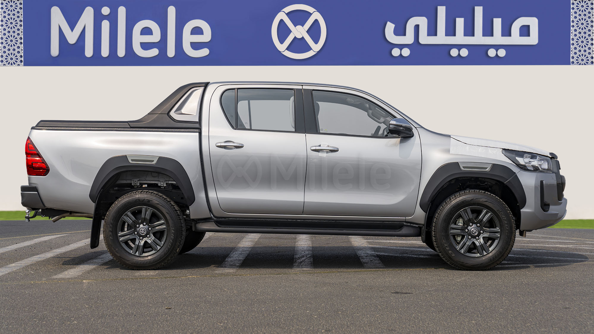 
								(LHD) TOYOTA HILUX DC 2.4D MT 4X4 P.WINDOW MY2025 – SILVER full									