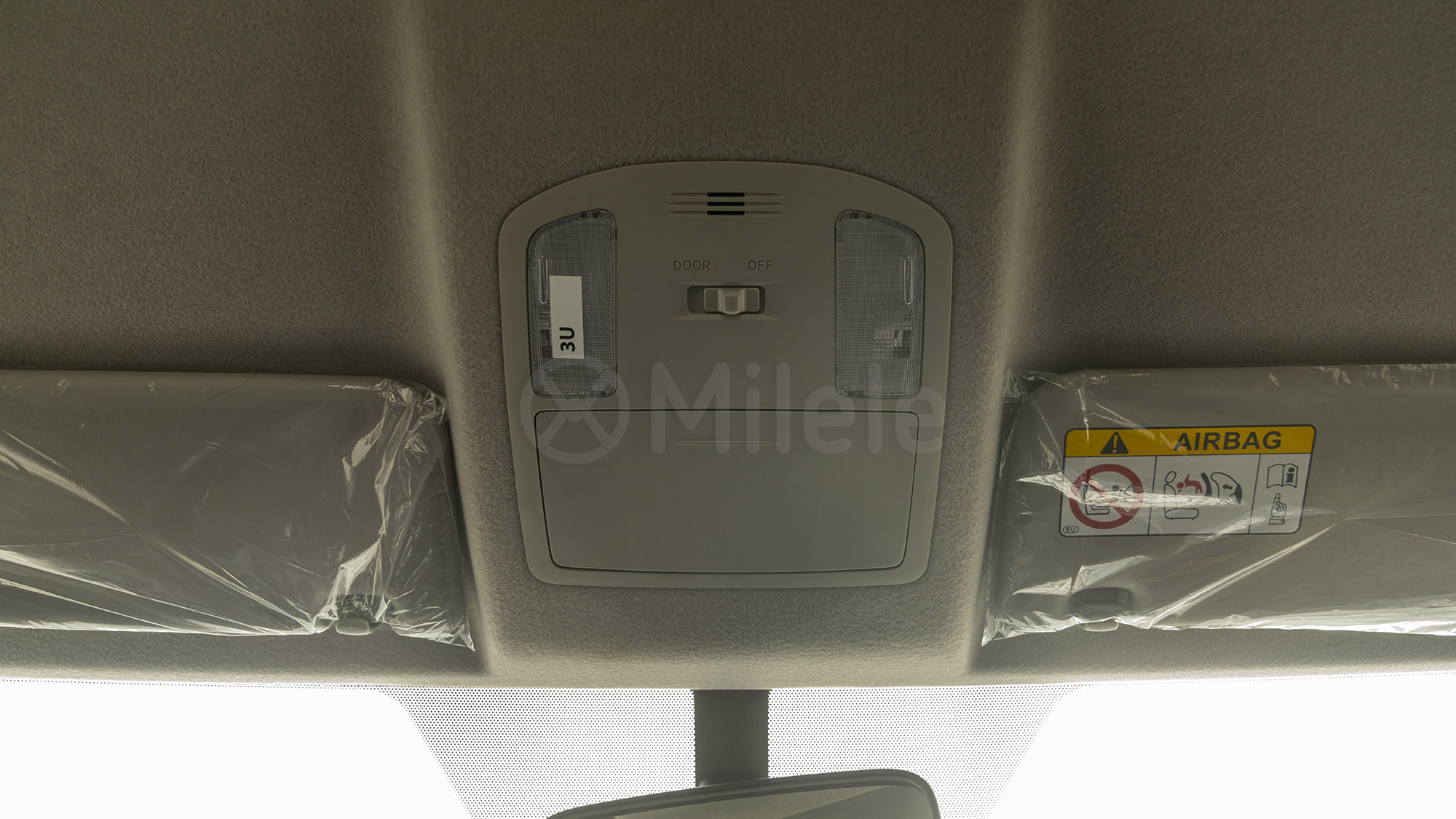 
								(LHD) TOYOTA HILUX DC 2.4D MT 4X4 P.WINDOW MY2025 – SILVER full									