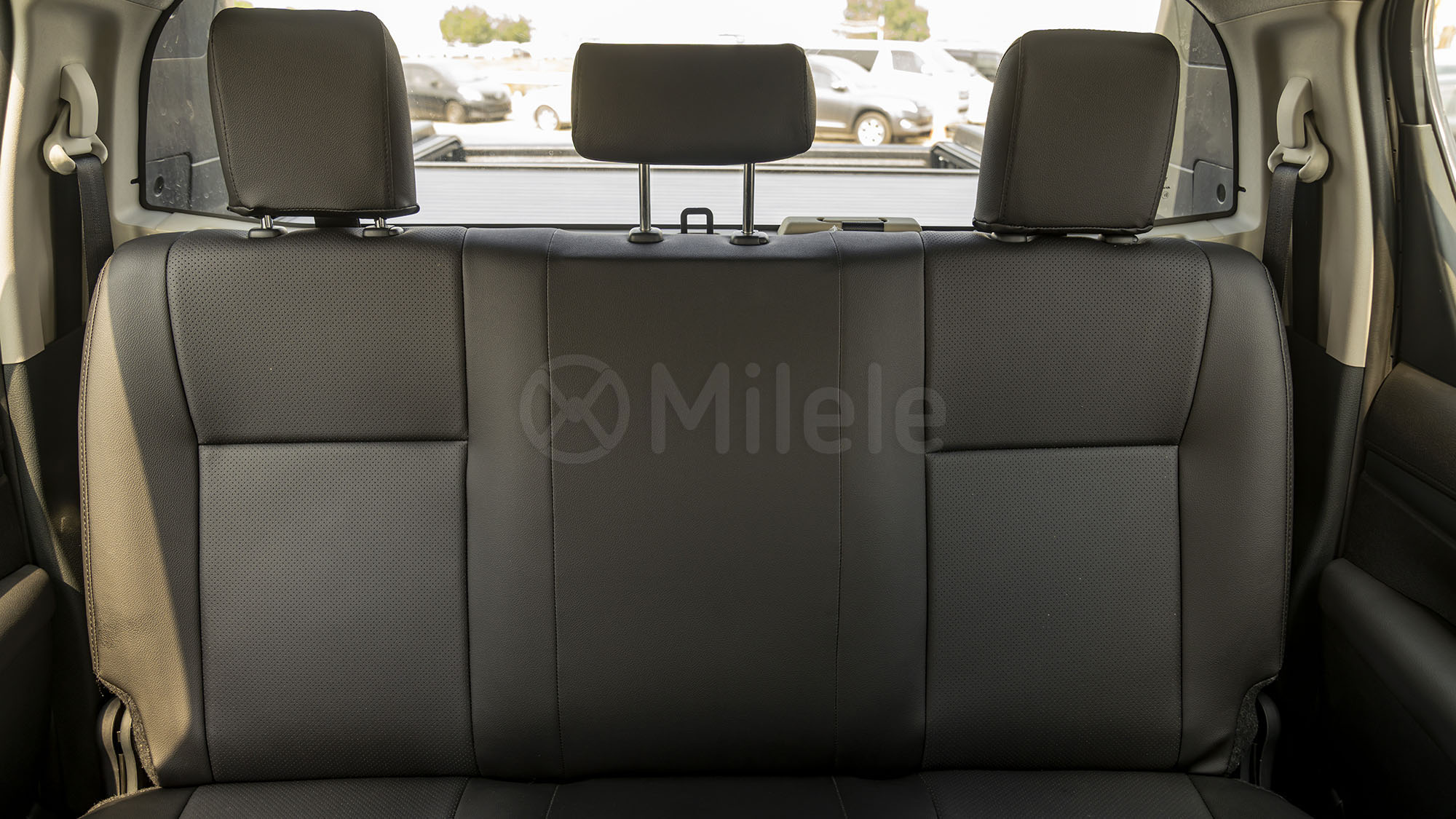
								(LHD) TOYOTA HILUX DC 2.4D MT 4X4 P.WINDOW MY2025 – SILVER full									