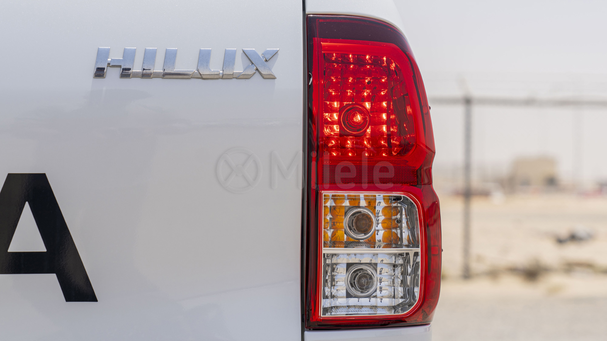 
								(LHD) TOYOTA HILUX DC 2.4D MT 4X4 P.WINDOW MY2026 – WHITE full									