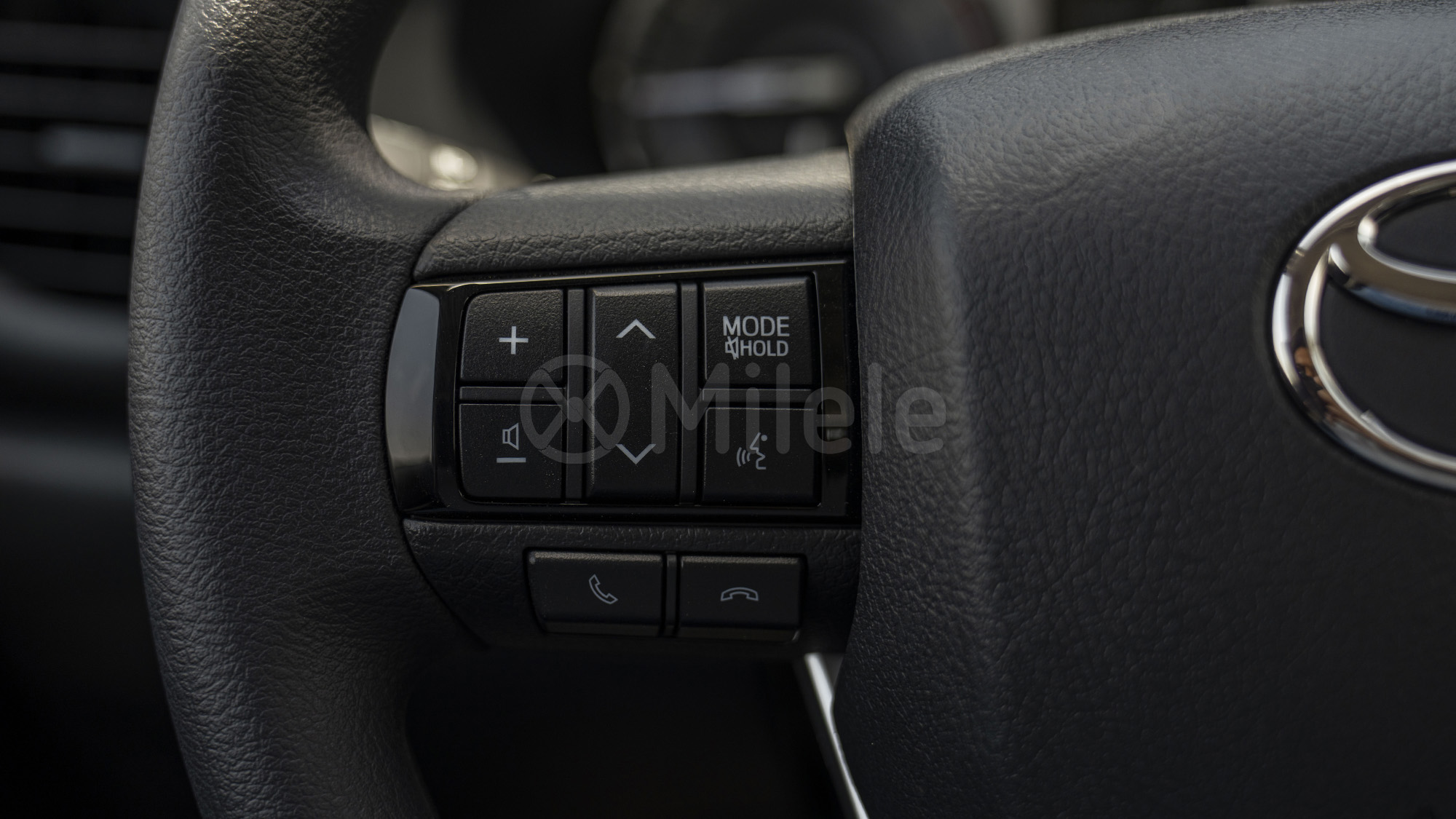 
								(LHD) TOYOTA HILUX DC 2.4D MT 4X4 P.WINDOW MY2026 – WHITE full									